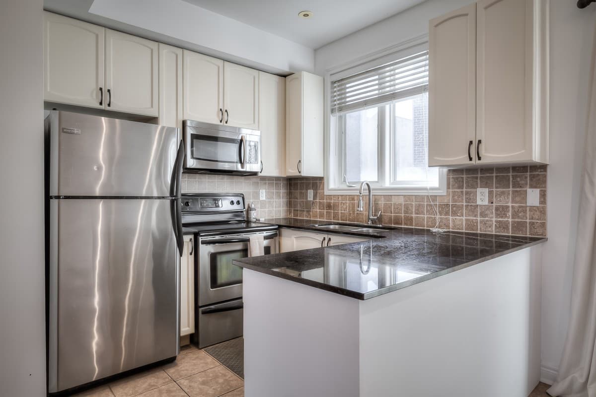 72 River St - Photo 2
