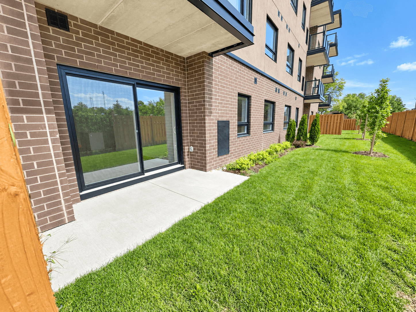 8 Hutt Lane - Interior Unit - Photo 20