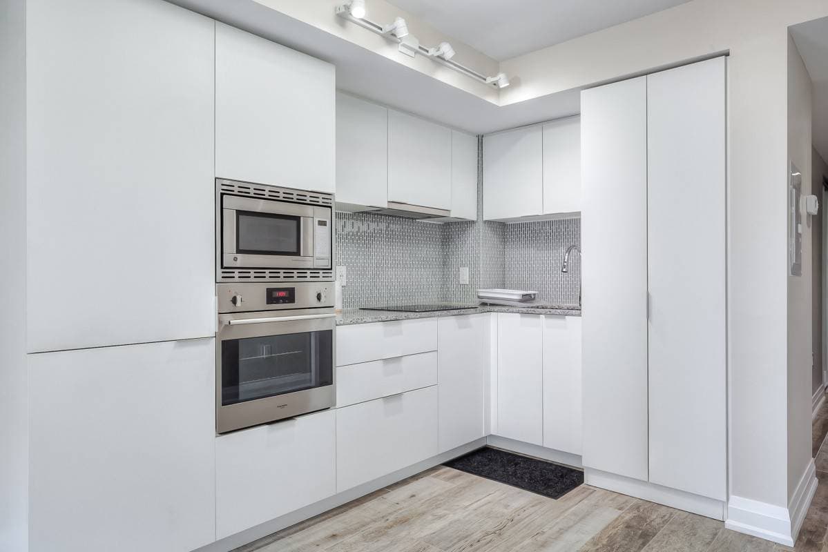 955 Bay St - 1714 - Photo 7