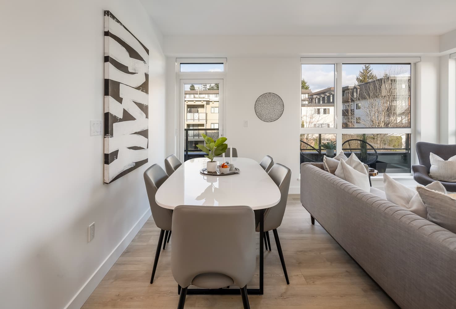 One53 - 2 Bed PROXY - Photo 10