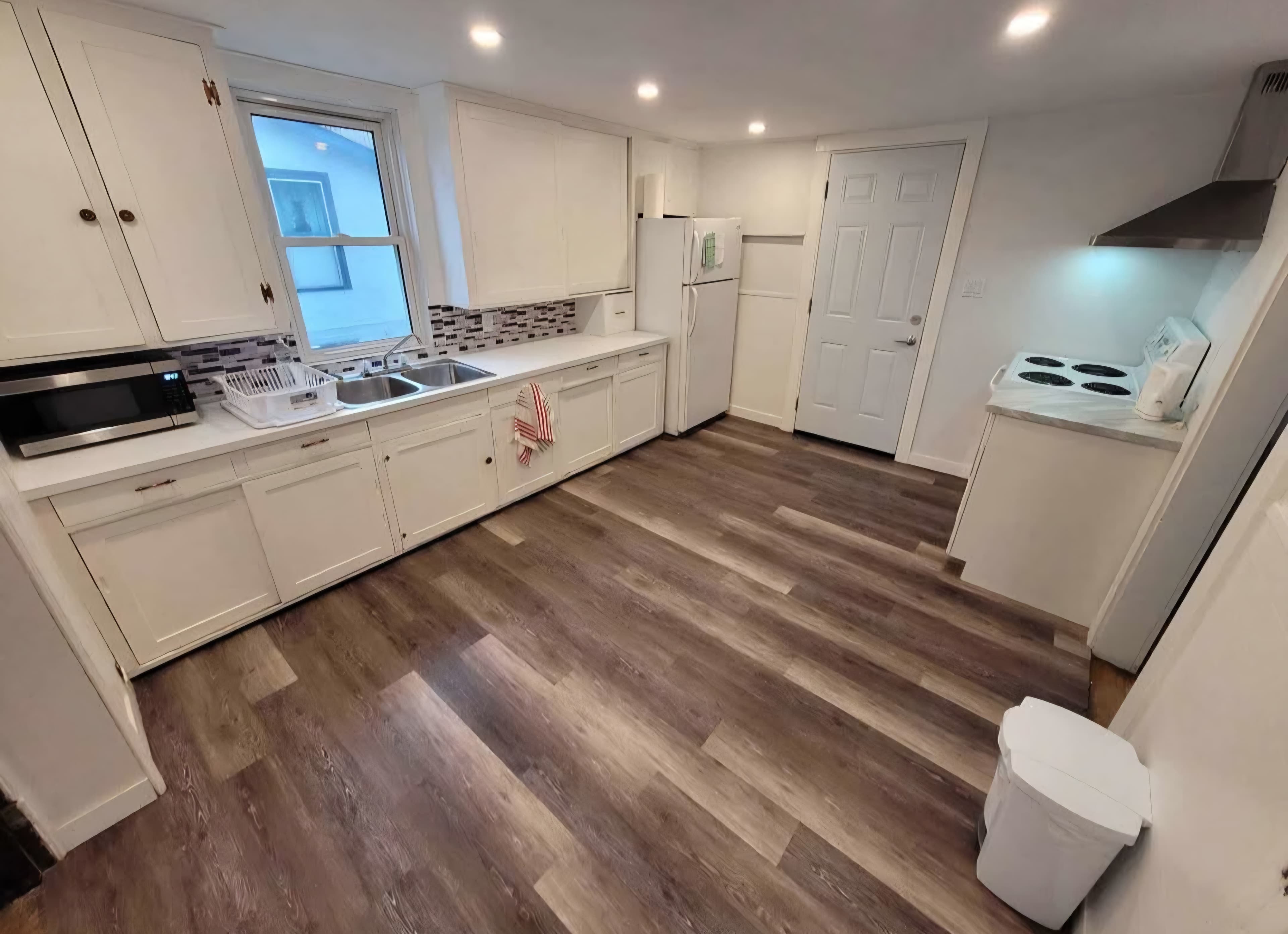 Room 7 - 62 Ontario St - Photo 7