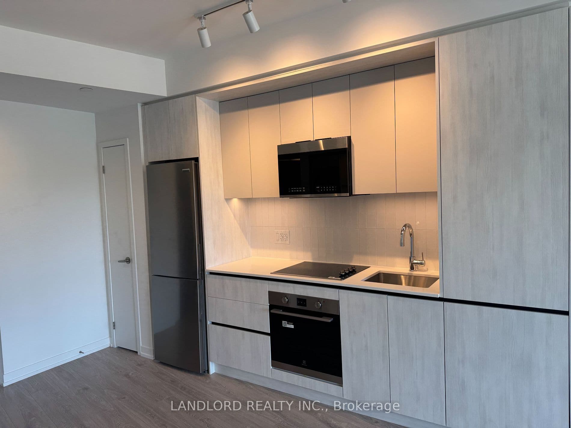2485 Eglinton Ave W - 321 - Photo 4