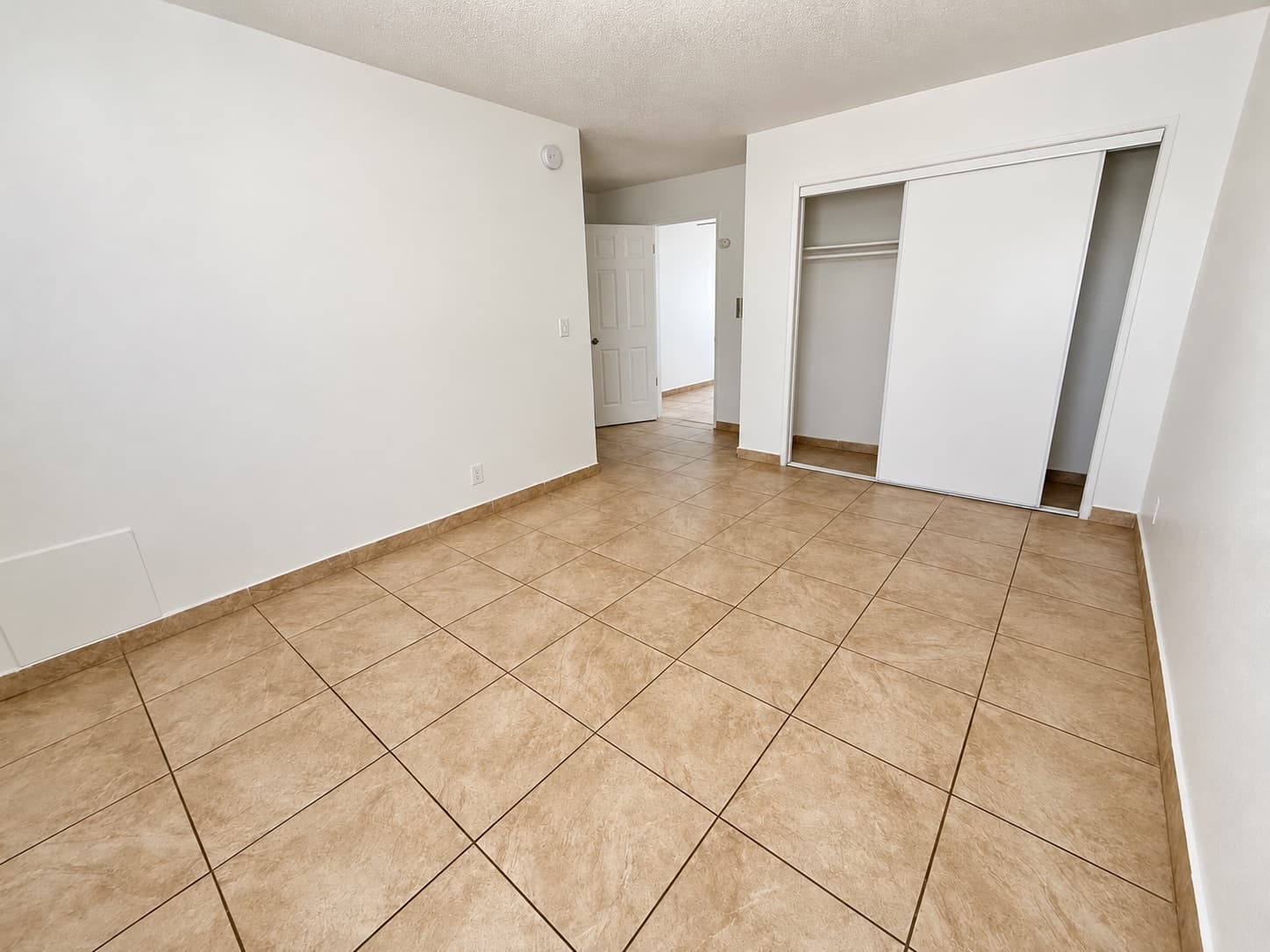6961 Whitsett 1 Bed 1Bath - Photo 8