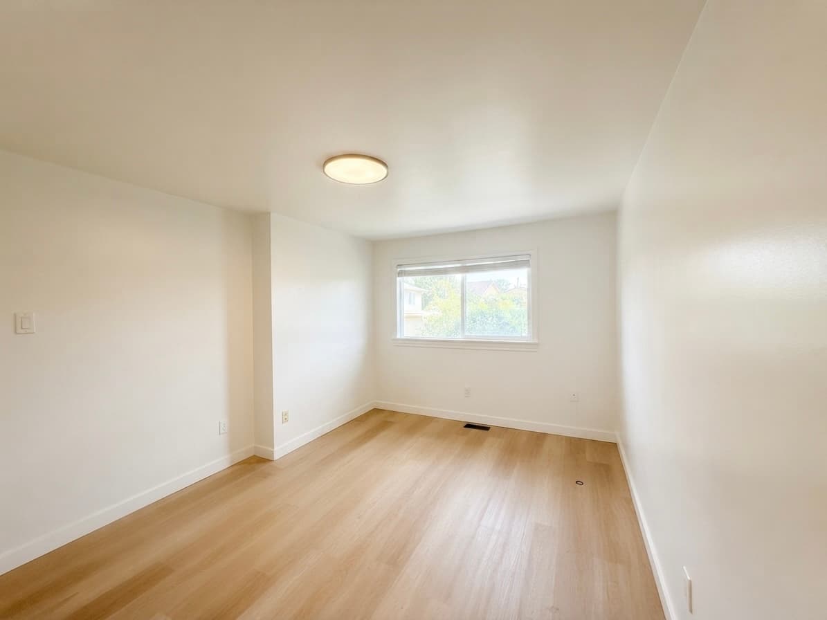 2830 Midland Ave - 50 - Photo 13