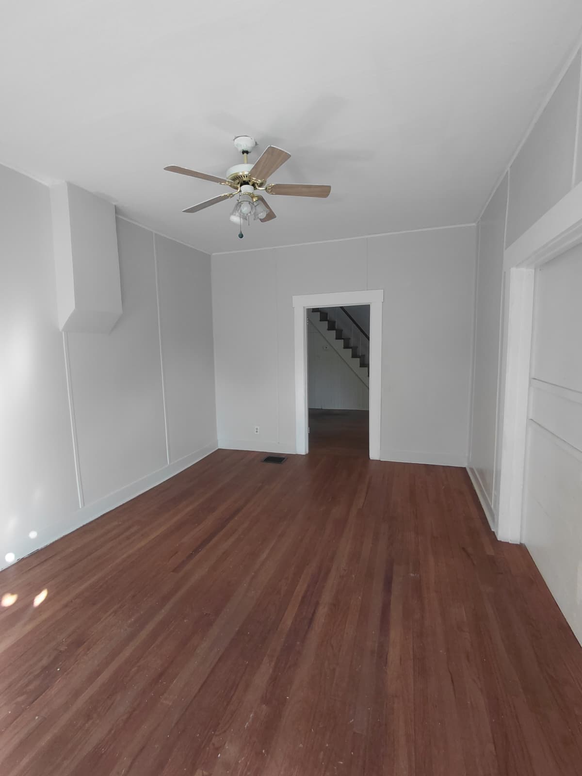 135 S 6th St - Photo 5