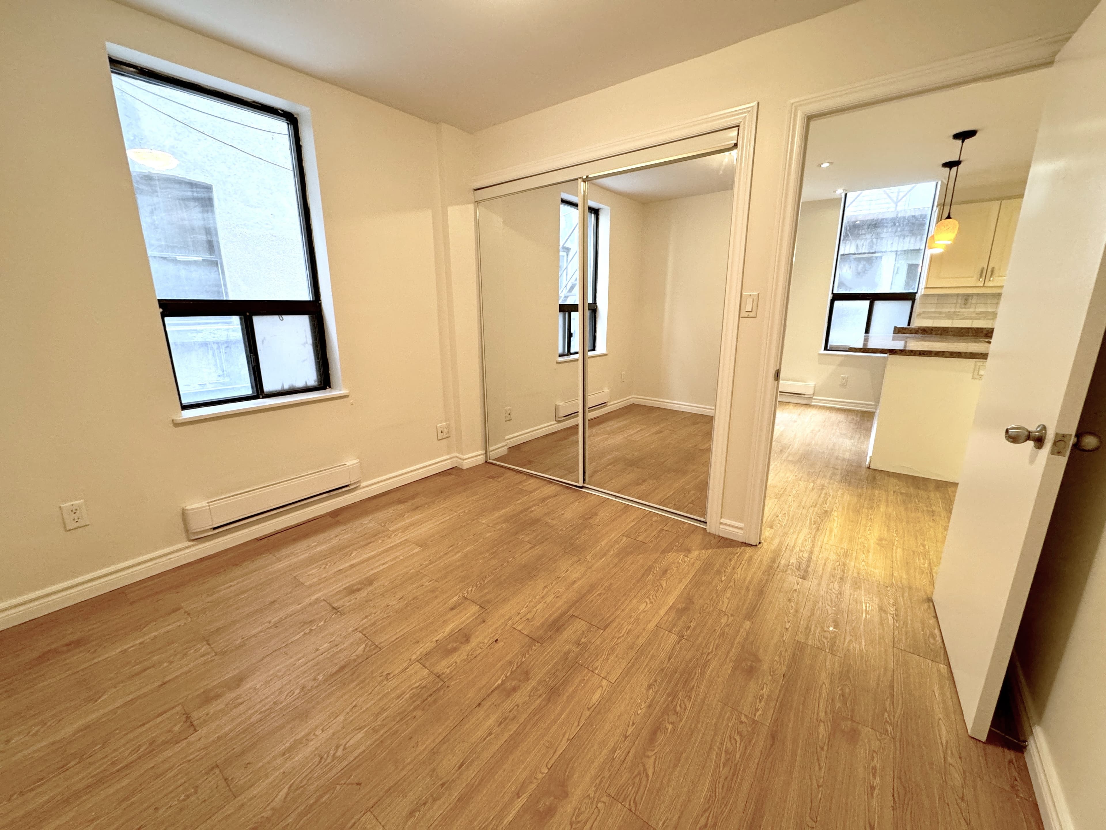 249 Logan Ave - 3 - Photo 8