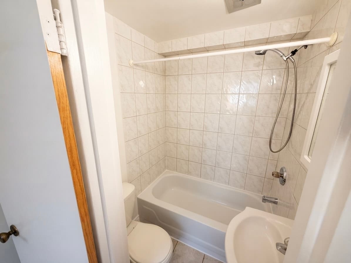 198 Dunn Ave - 303 - Photo 10