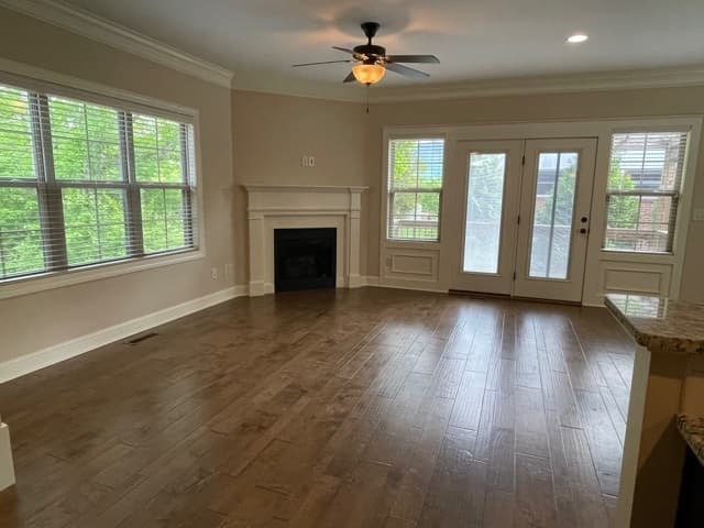 17 Tudor Way - Photo 2