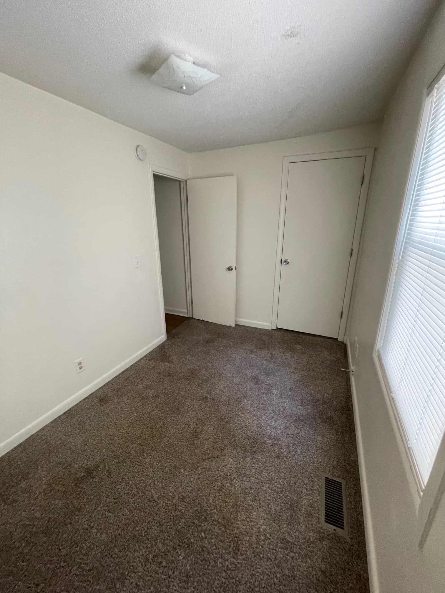 1052 N Ohio - Photo 9