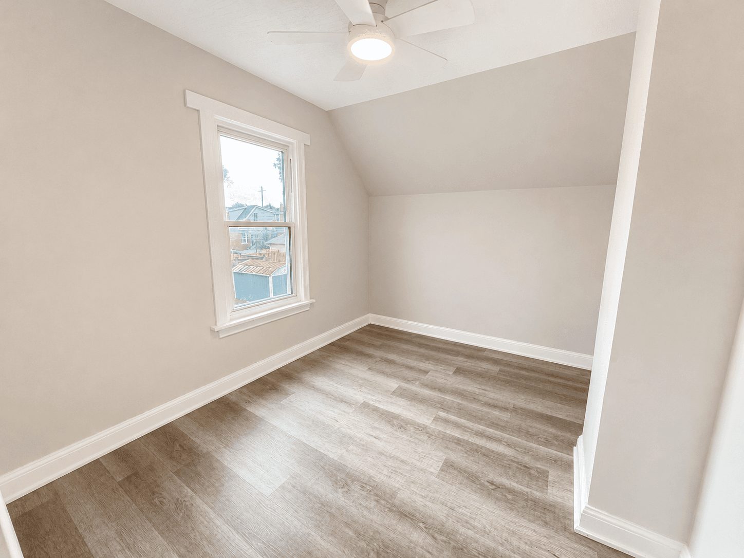 24 Crosthwaite Ave N - Photo 14