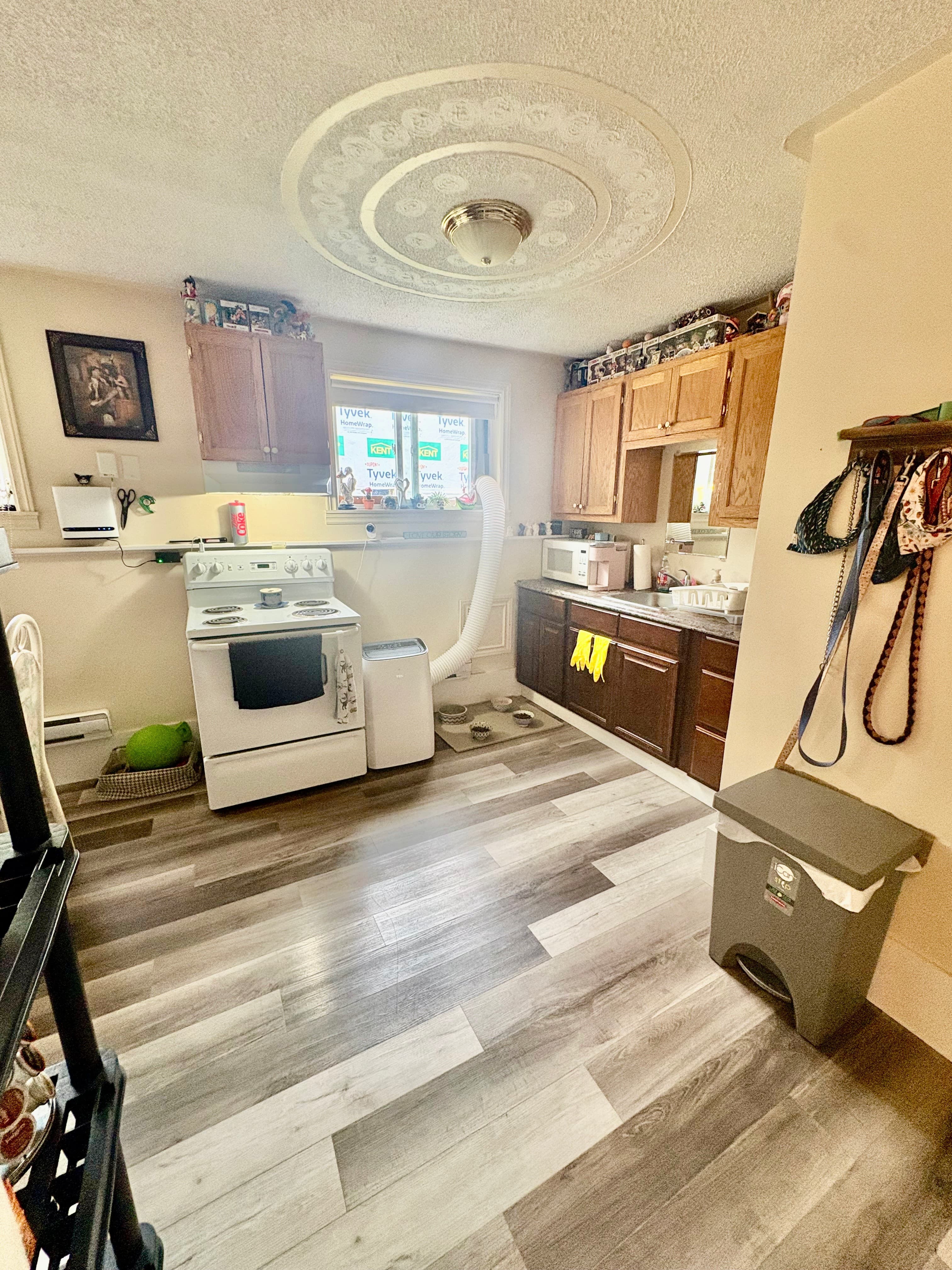 770 Riverside Drive 4 - Photo 2