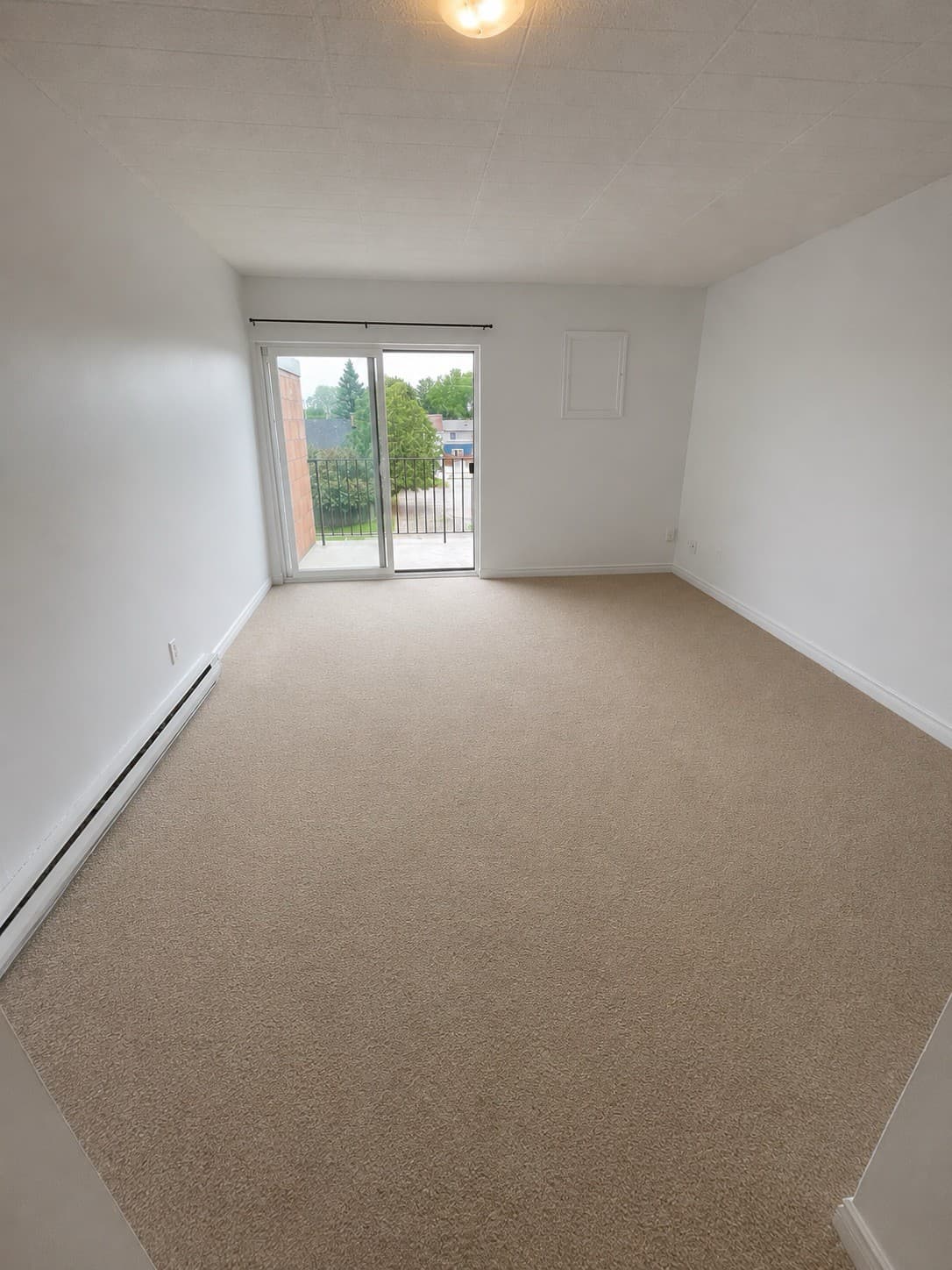 1 bedroom - 130 Sheldon Avenue Chatham ON N7L 3M7 - Photo 5