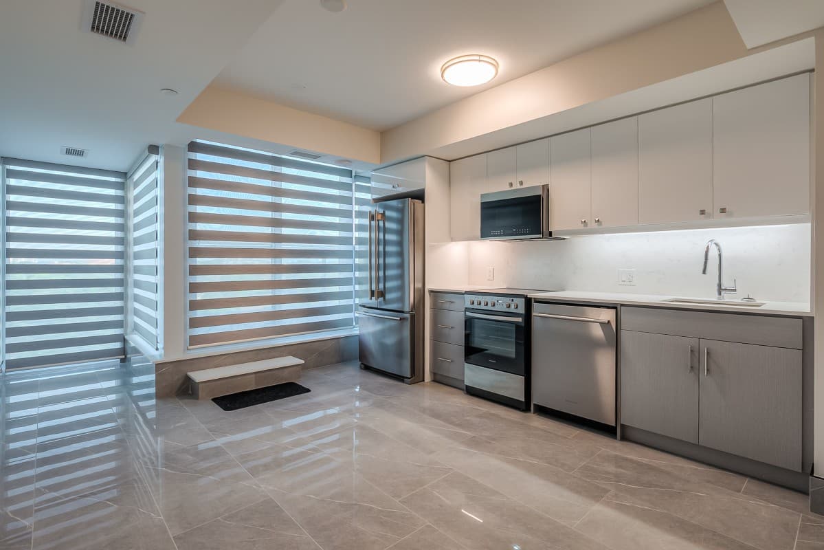 2 Manderley Dr - 704 - Photo 2
