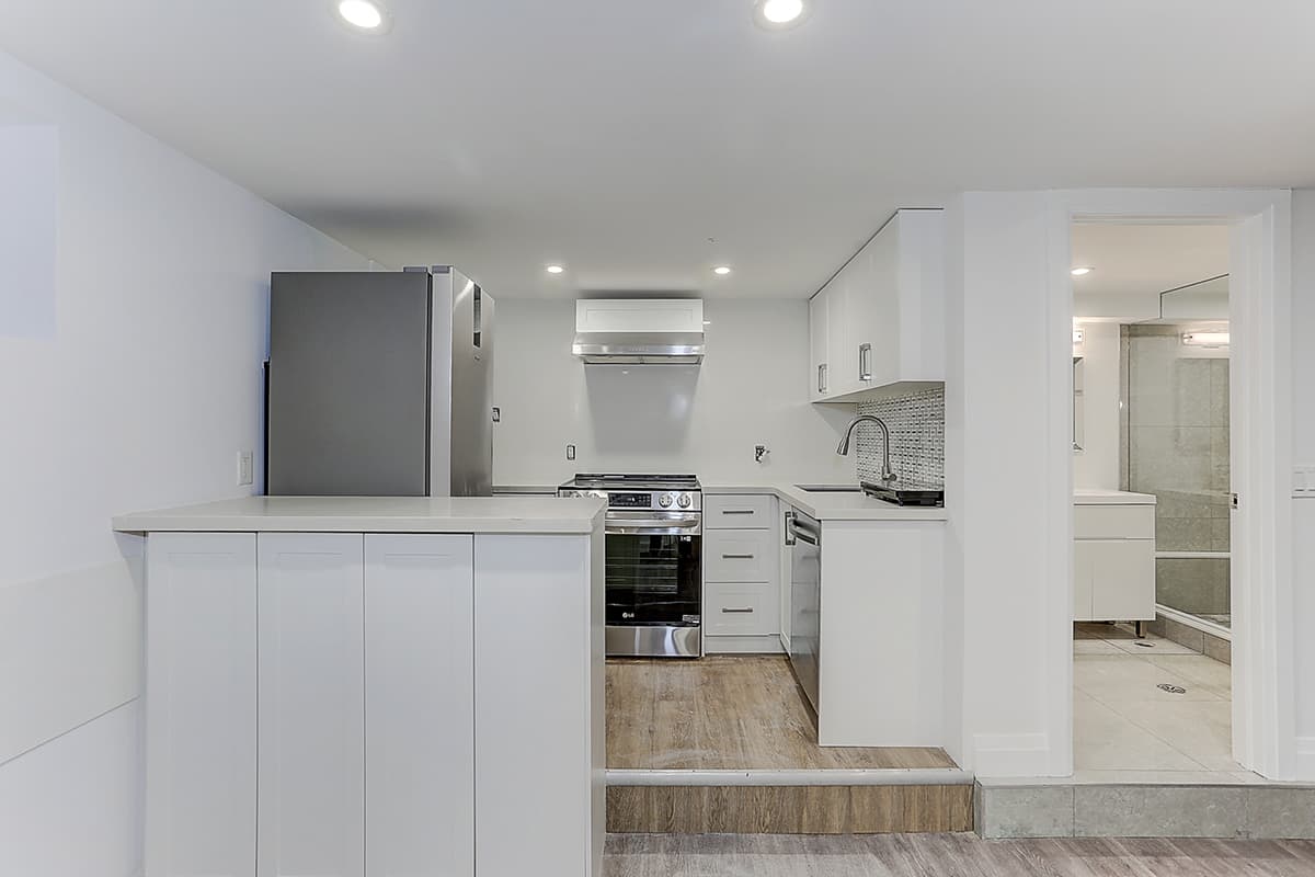 61 Clouston Ave - Lower - Photo 4