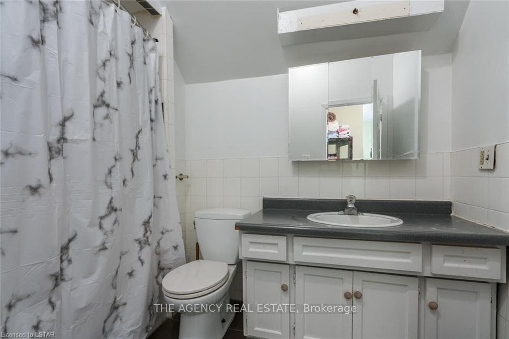 2 1050 Frances Street London Ontario N5W 2L7 - Photo 12
