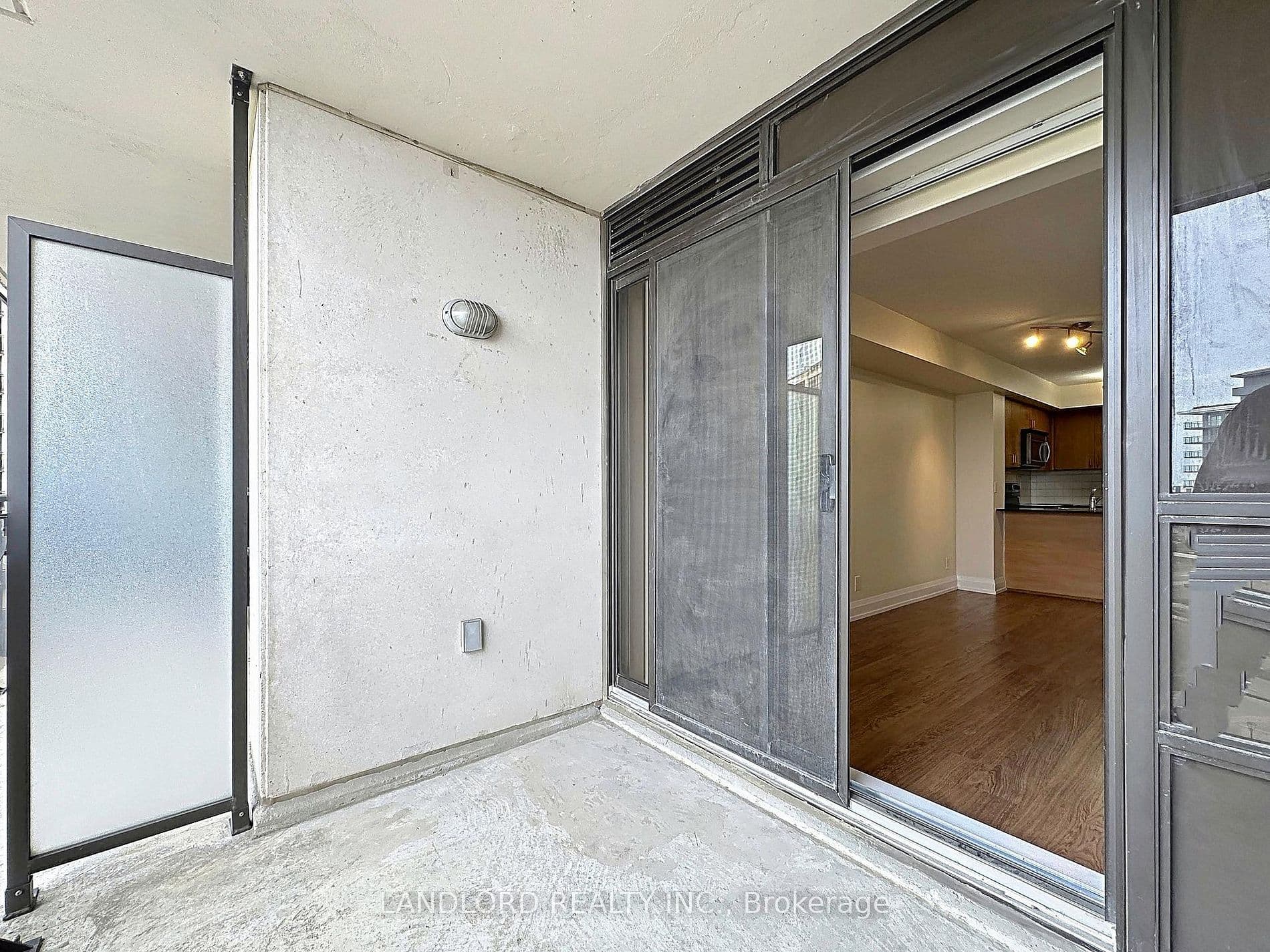 1070 Sheppard Ave W - 801 - Photo 9