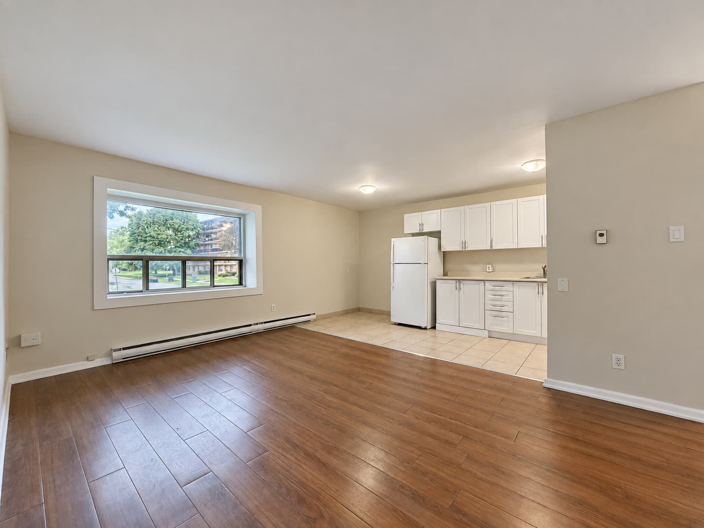 108-880 Colborne Rd Sarnia ON N7V 3K3 - Photo 2