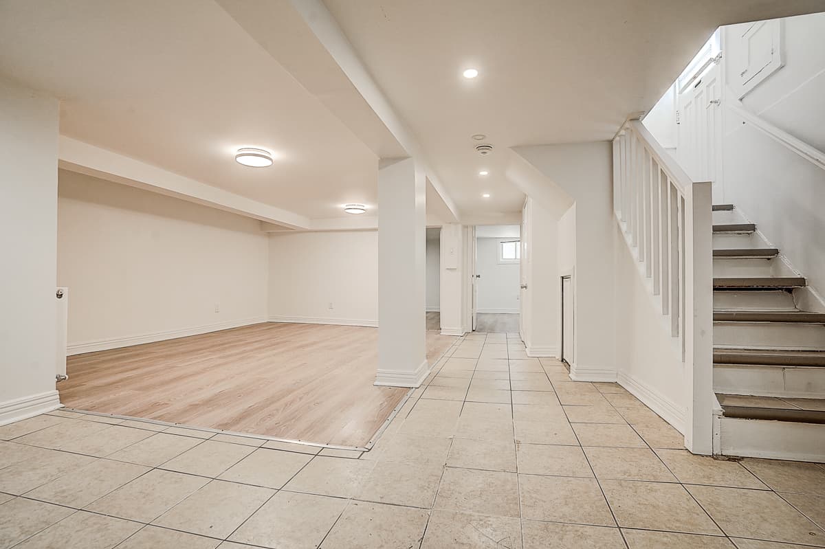79 OConnor Dr - Lower - Photo 11