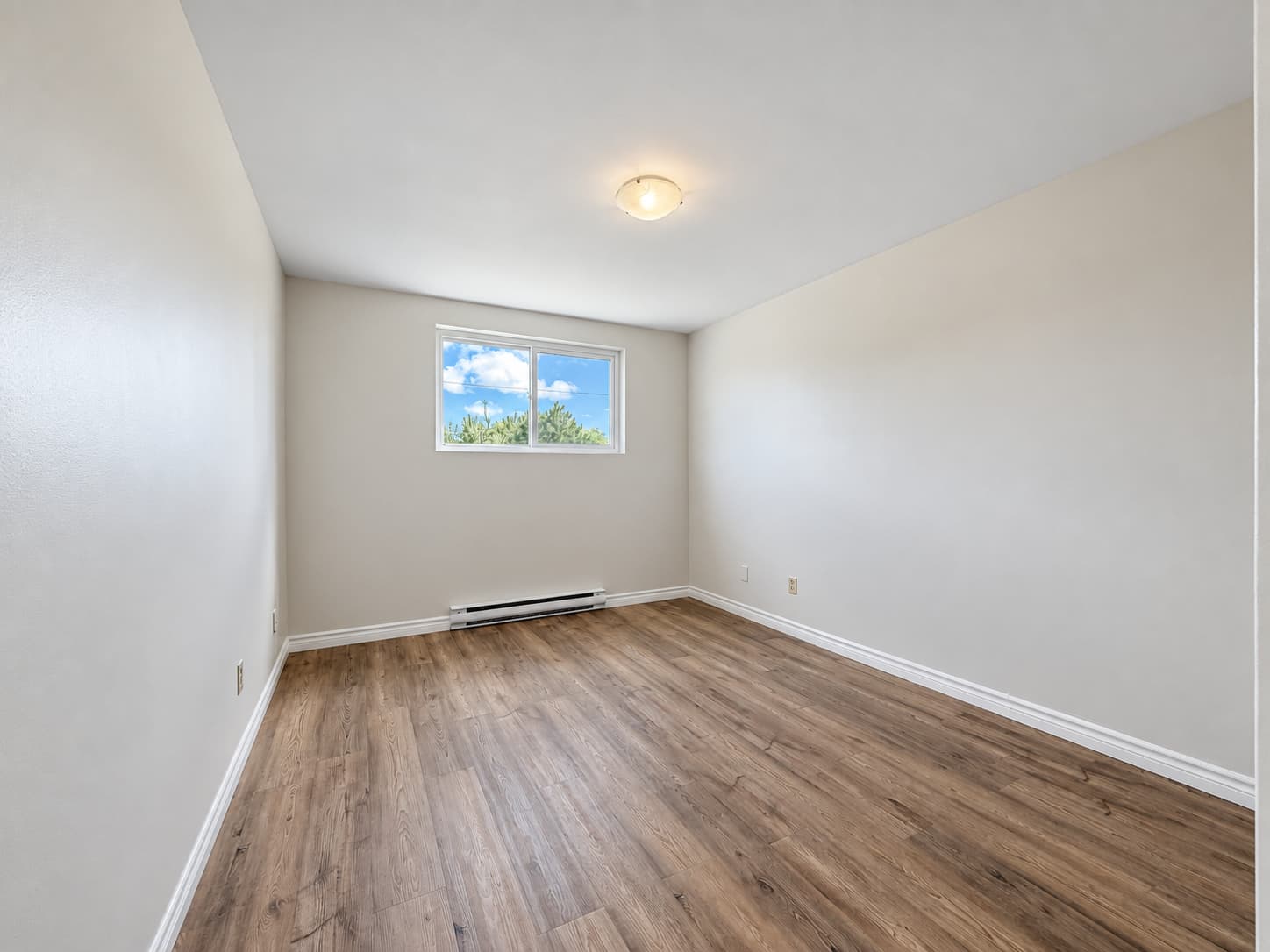 2 bedroom - Unit 28 - Photo 10