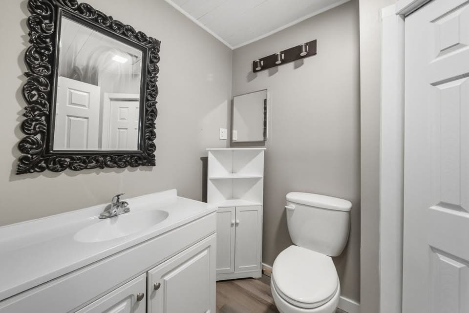 Lower-218 Hilda St - Photo 9