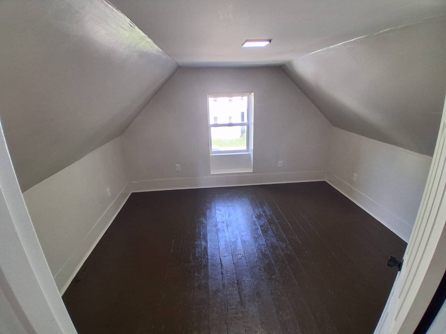 309 S 11th St - Photo 4