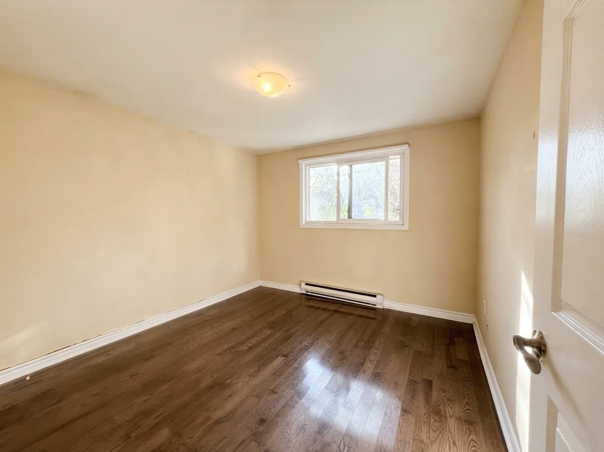 176 Howland Ave - 201 - Photo 14