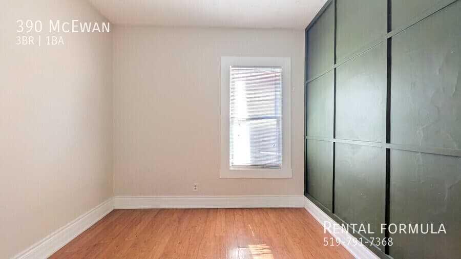 390 McEwan Ave - Photo 16