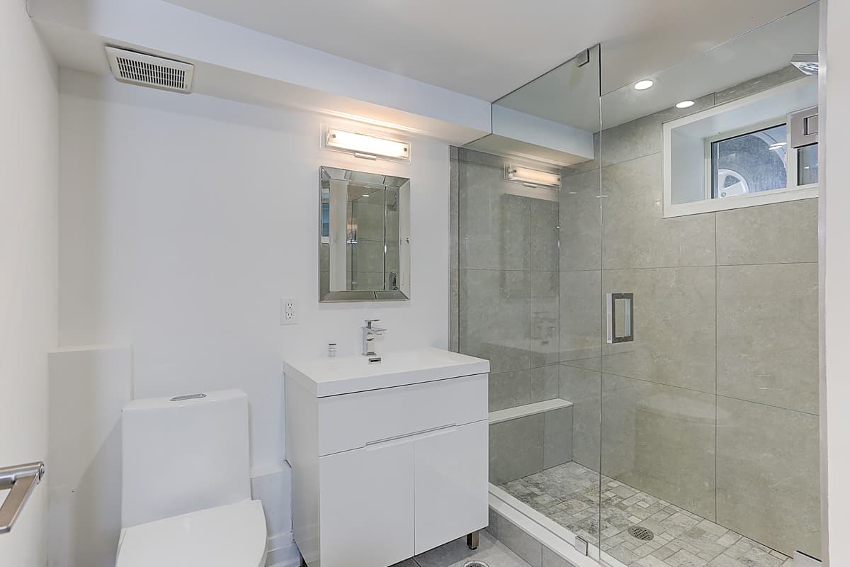 61 Clouston Ave - Lower - Photo 17