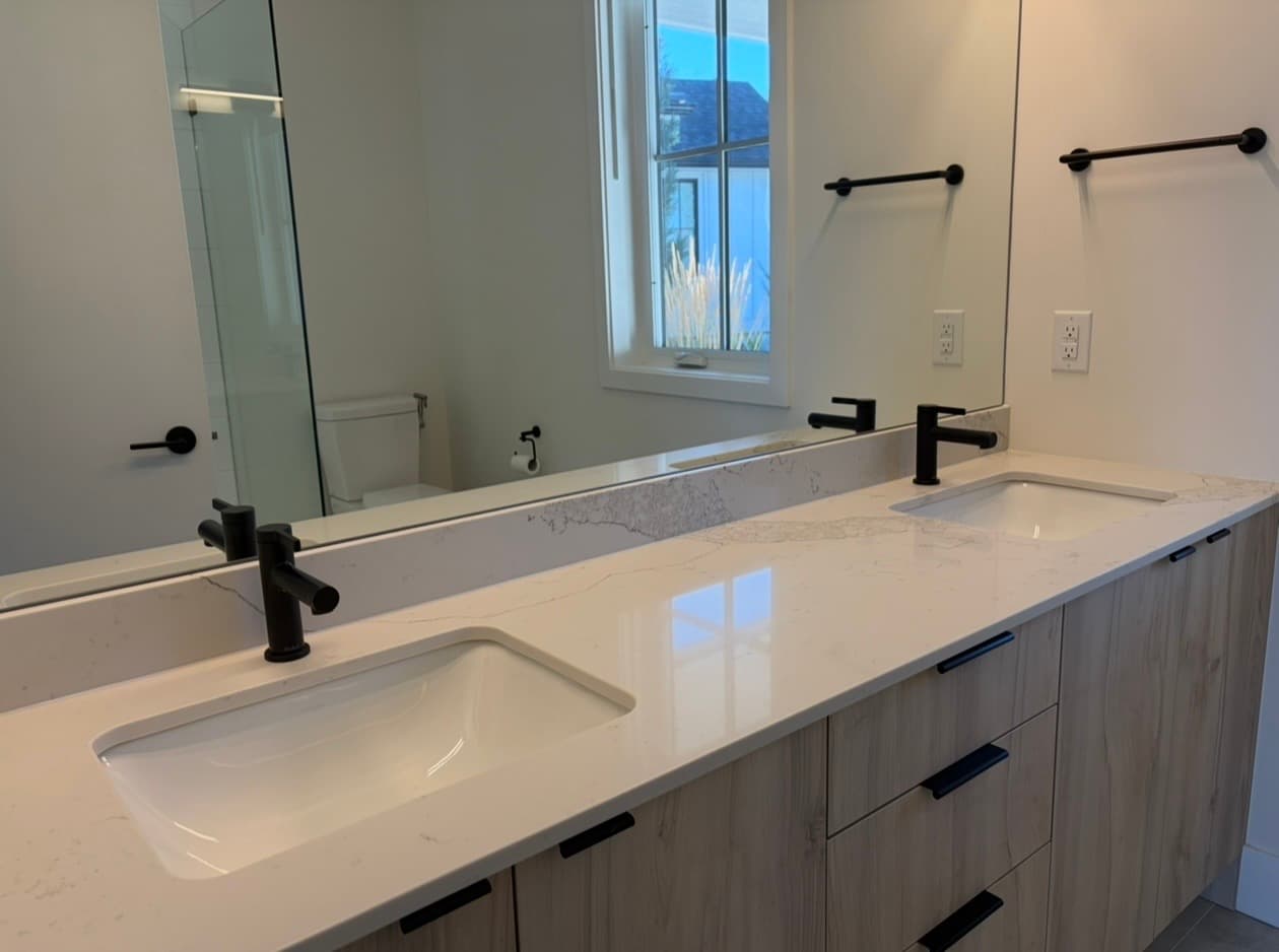 Luxury 3-Bed Townhome - Predator Ridge/Vernon - Annual/Monthly Lease - Available Now - Photo 7