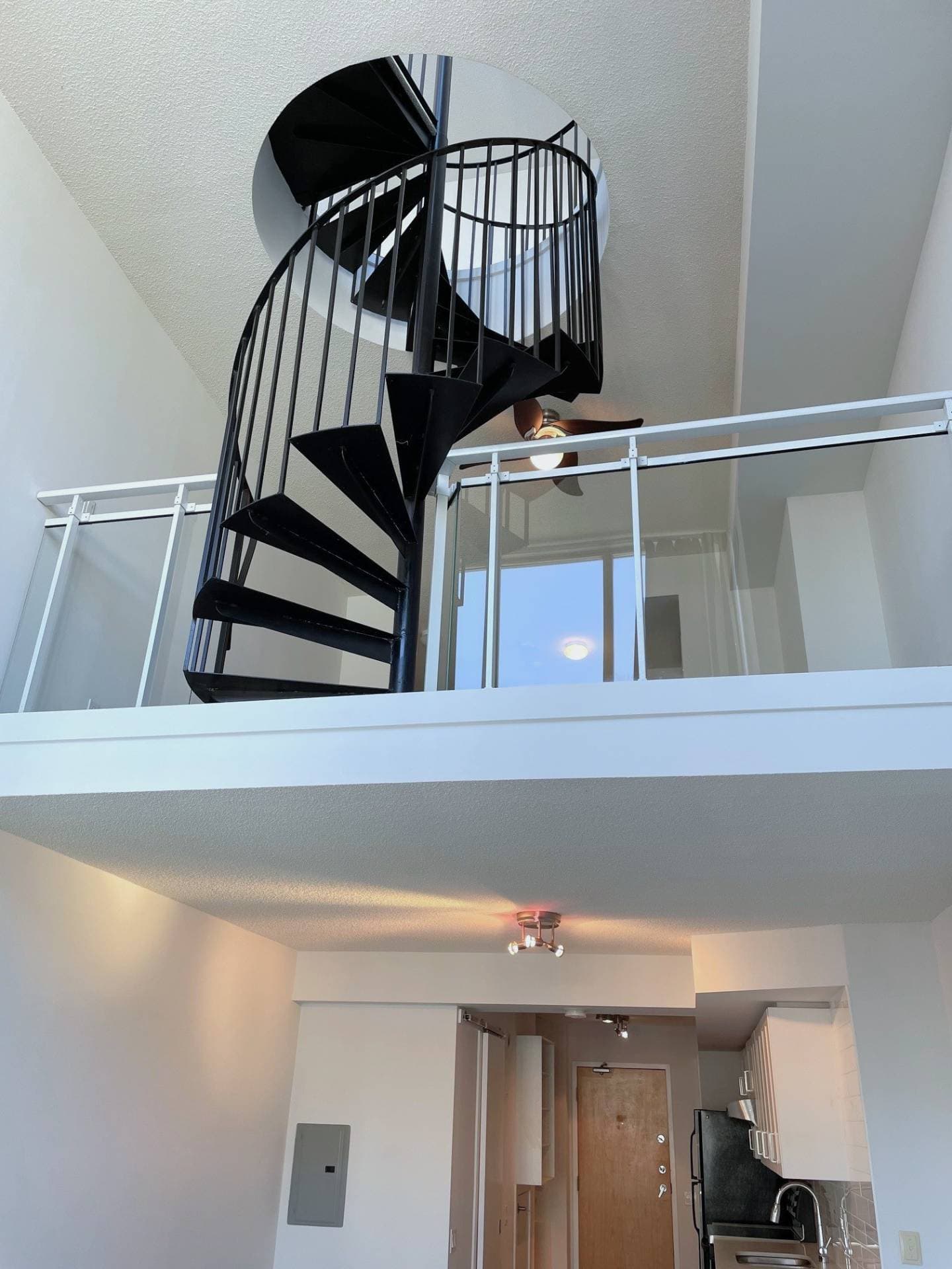 77 Lombard St - LPH2 - Photo 14