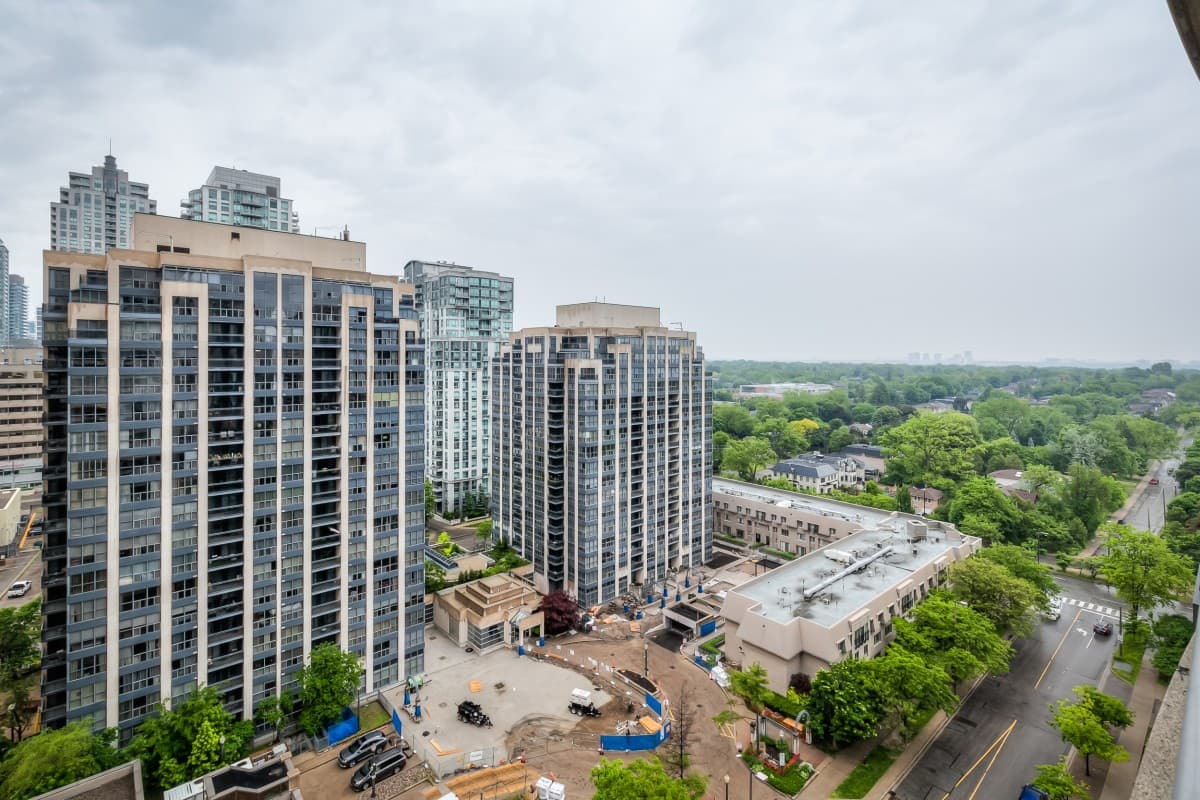 23 Hollywood Ave - 1803 - Photo 23