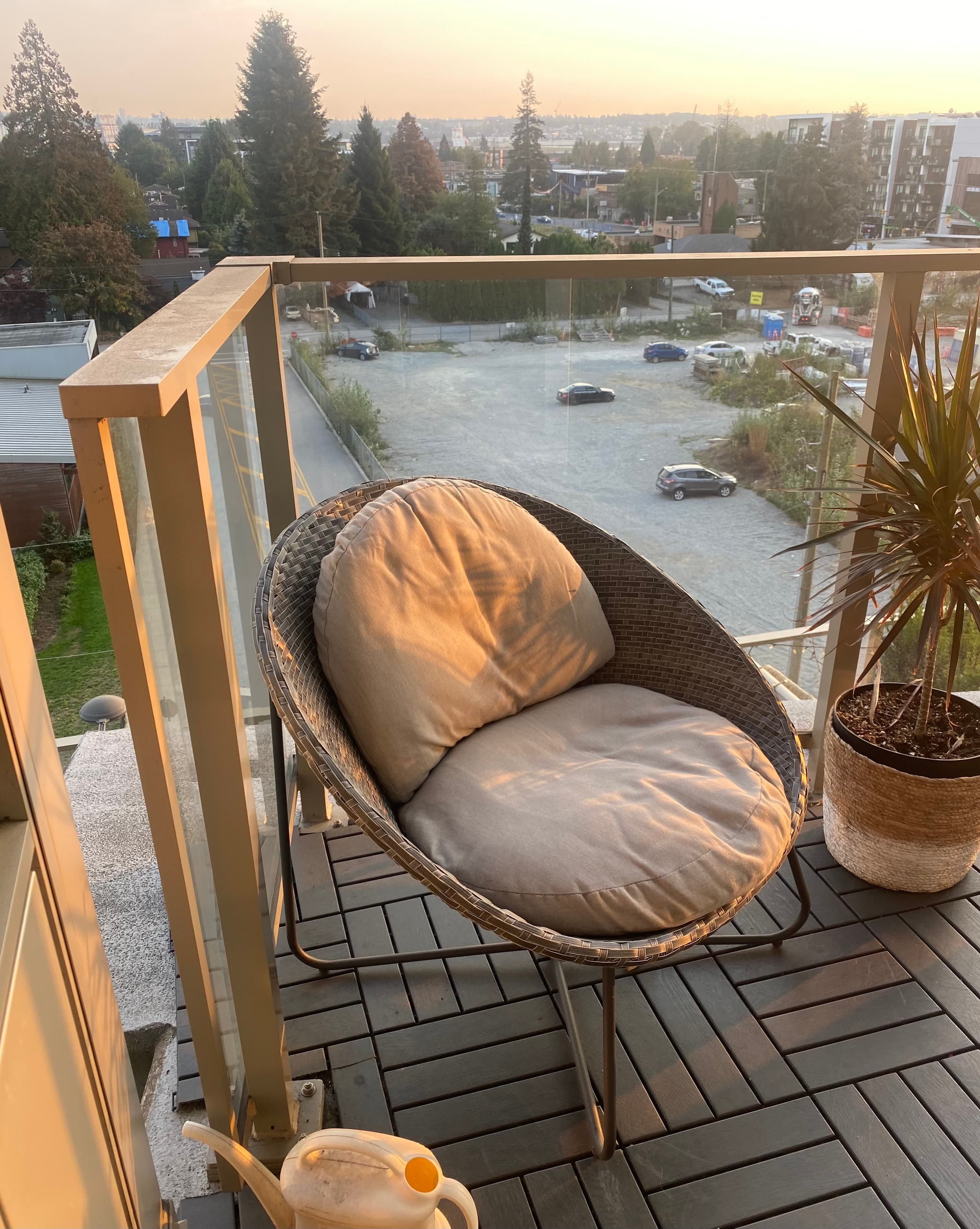 Gorgeous 1 Bedroom and Den in North Vancouver - Photo 14