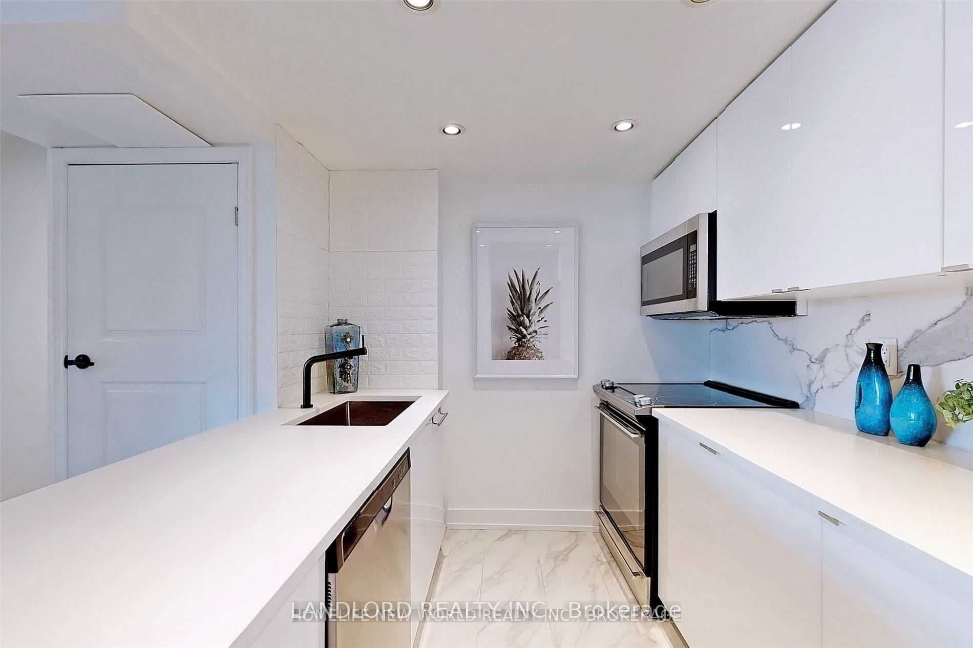 25 Grenville St - 2208 - Photo 2