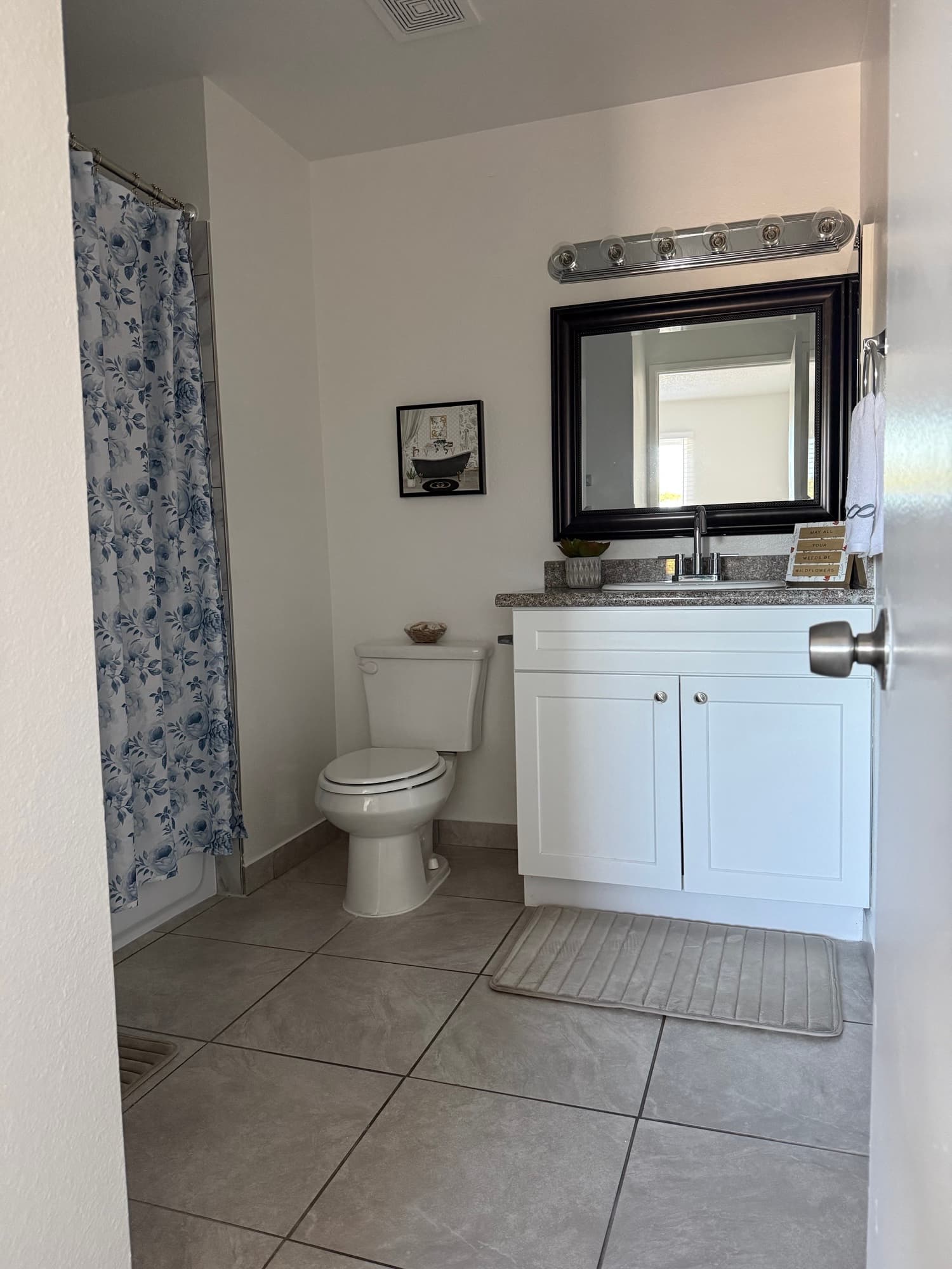 12711 Brandford 2 bed 2 bath Gloria - Photo 6