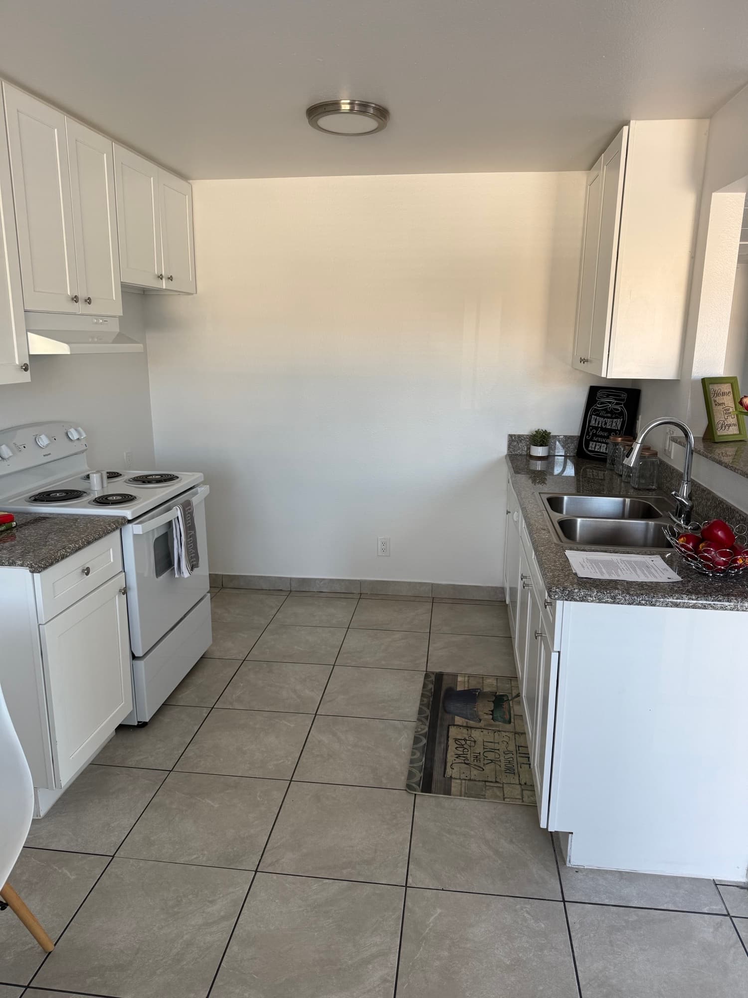 12711 Brandford 2 bed 2 bath Gloria - Photo 3