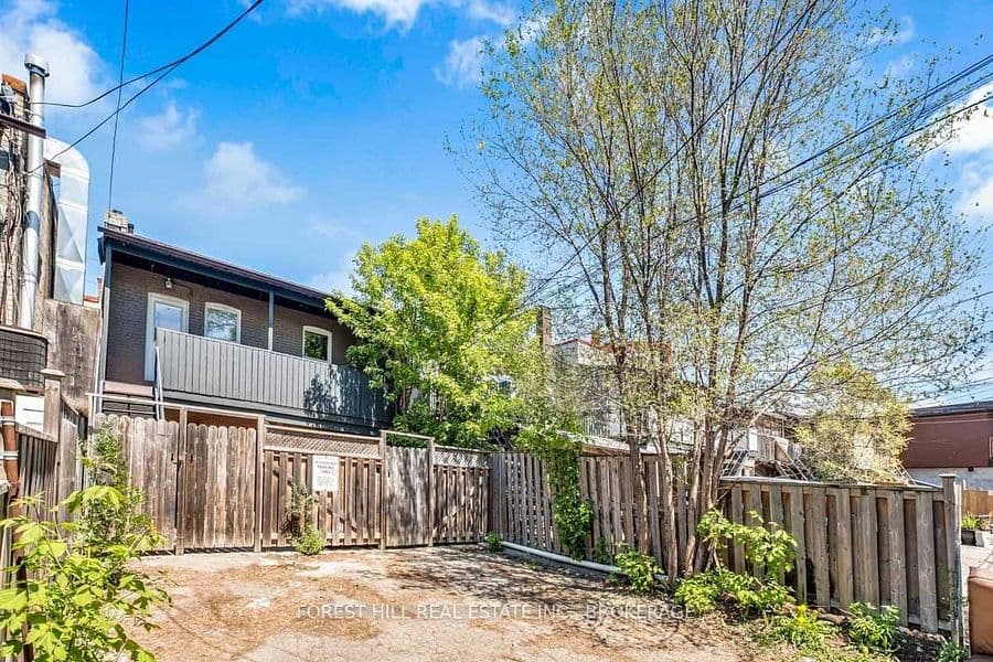 634 Vaughan Rd - Upper - Photo 10