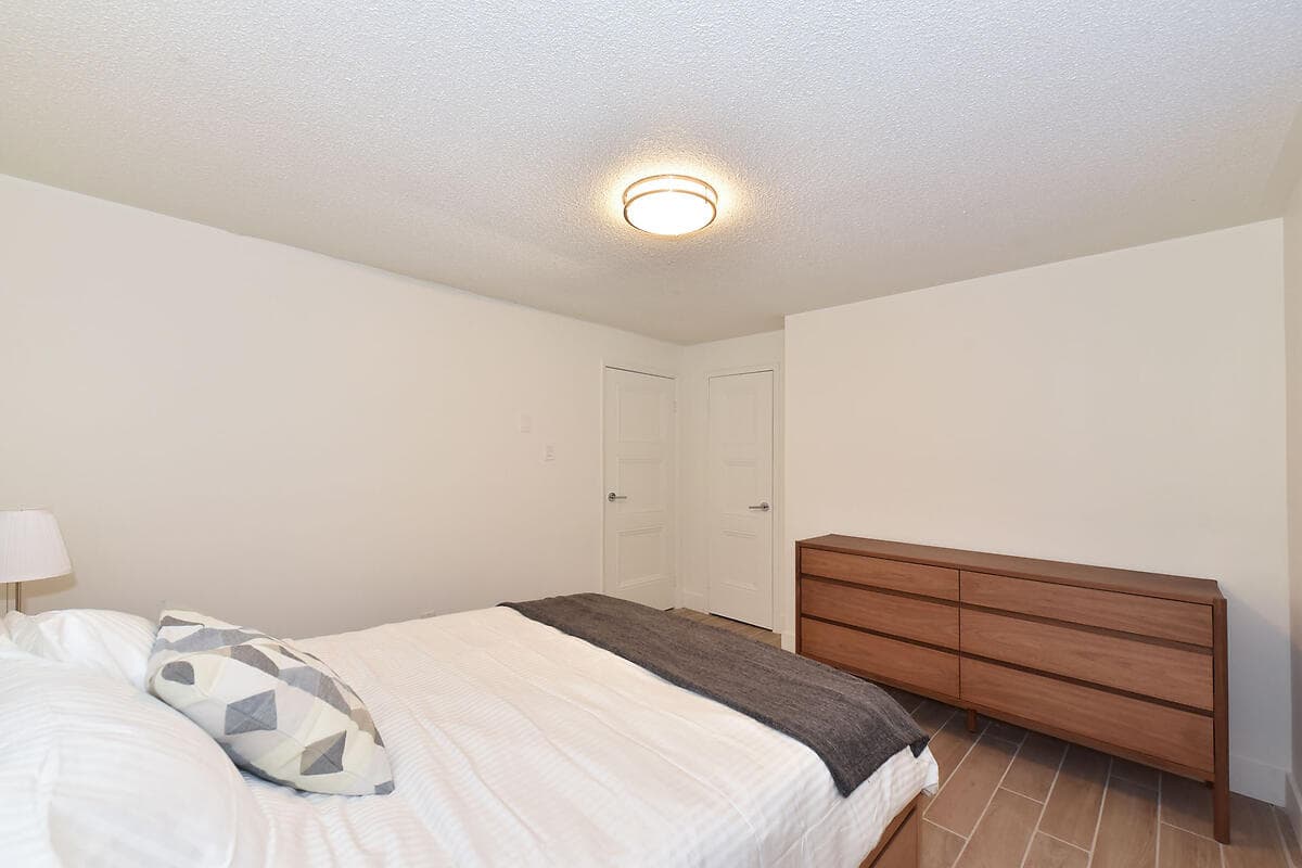 101- 160 Dowling Avenue Toronto Ontario M6K 3A6 - Photo 12