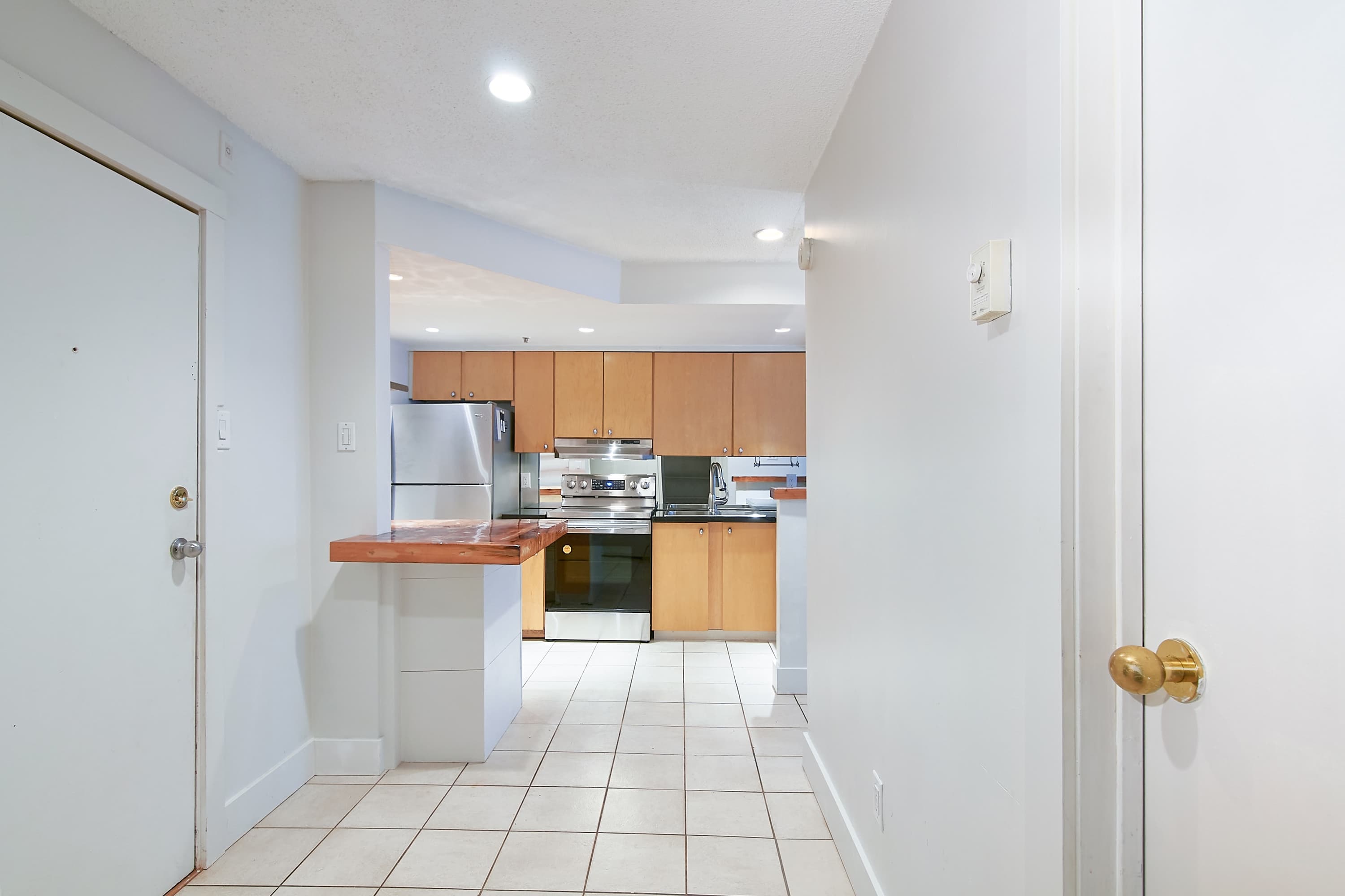 110-1500 Pendrell - Photo 3