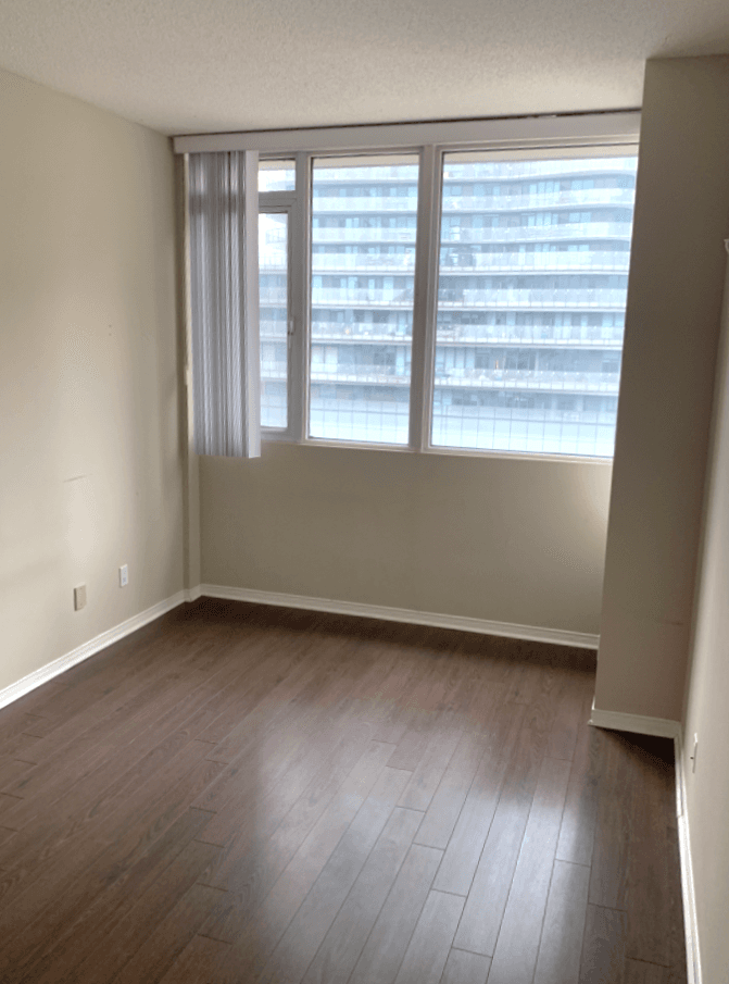 555 Yonge St - 703 - Photo 9