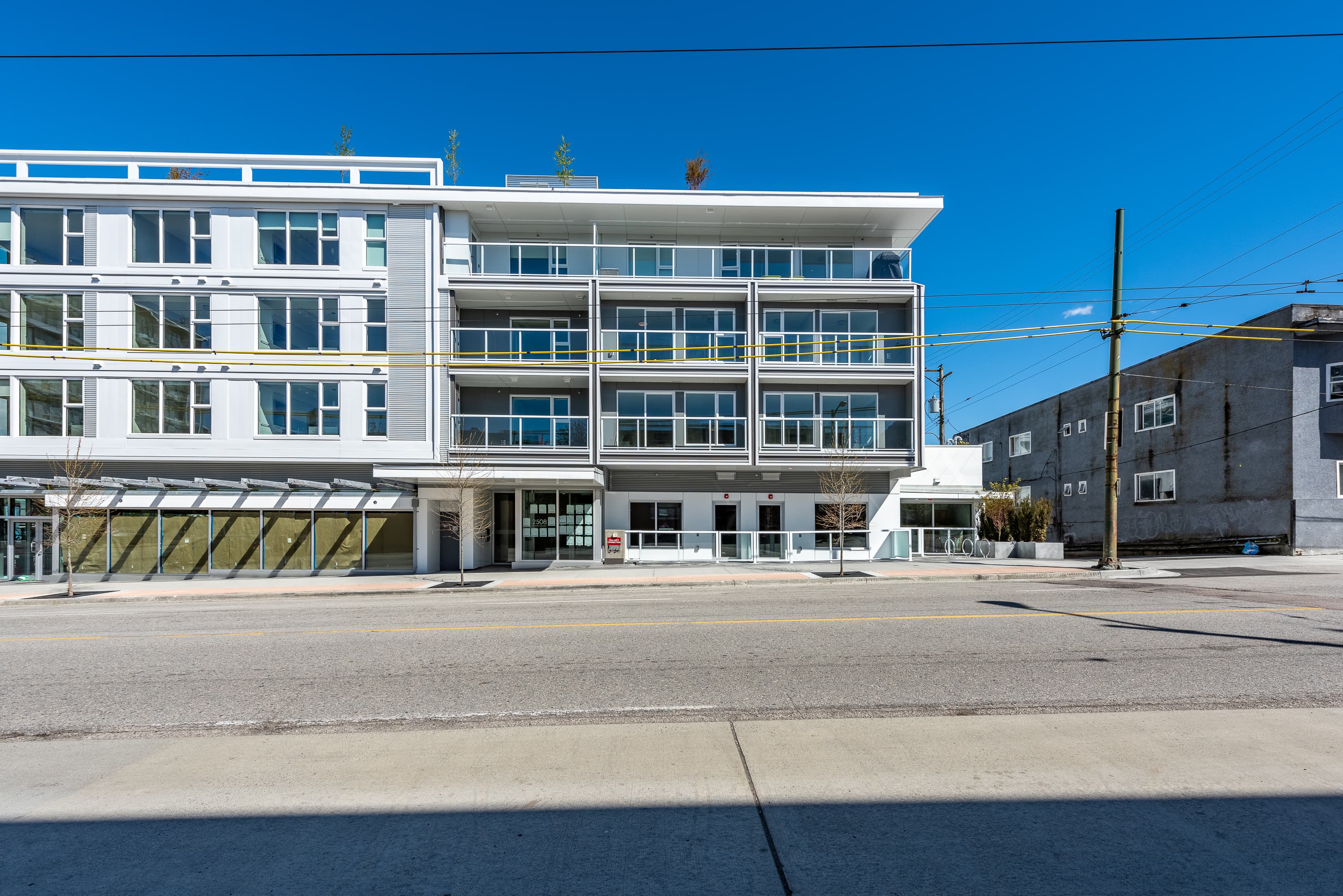 205-2508 Fraser