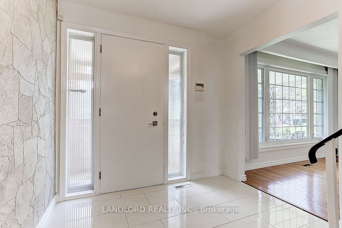 21 Pineway Blvd - Photo 33