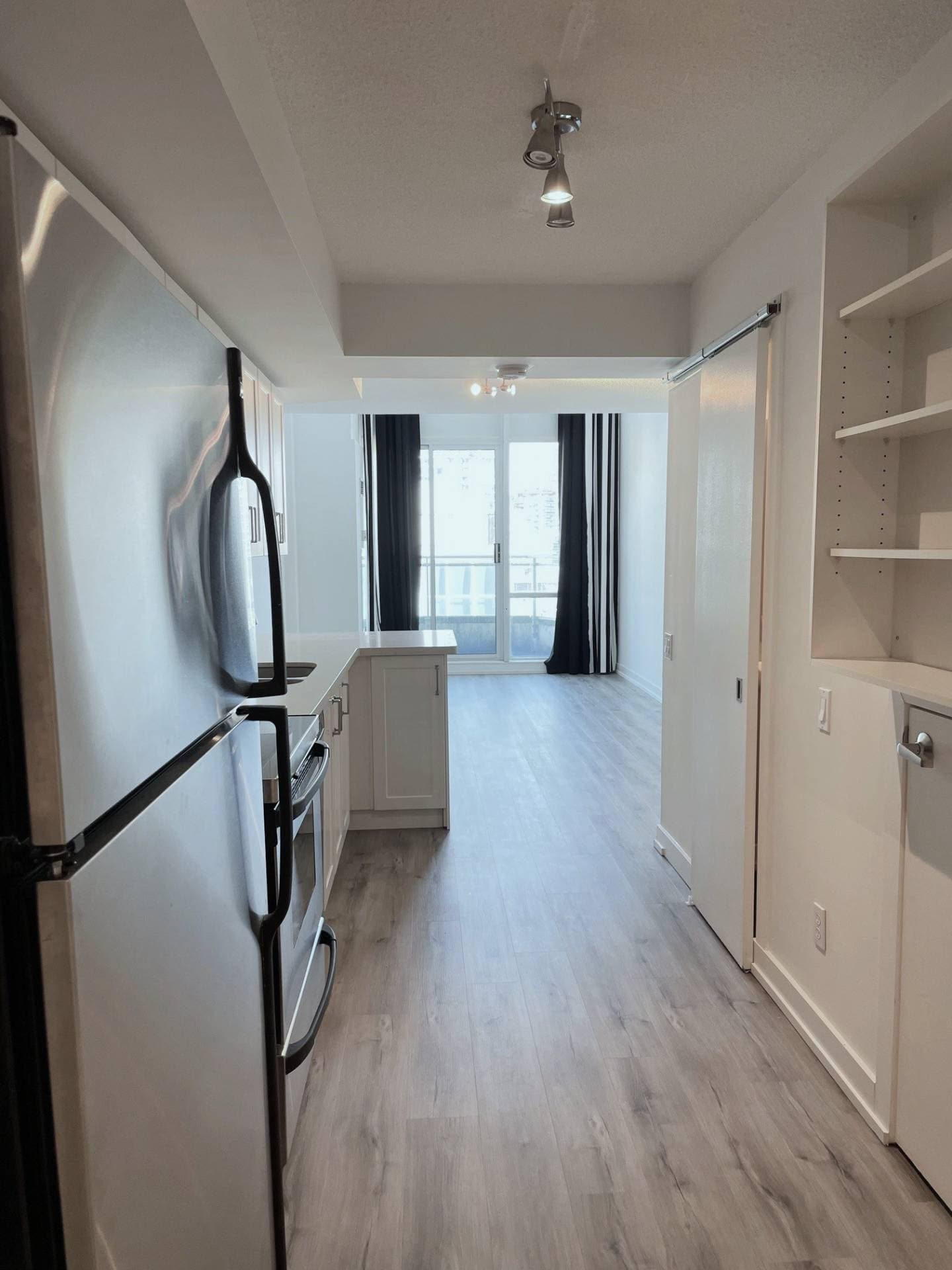 77 Lombard St - LPH2 - Photo 6
