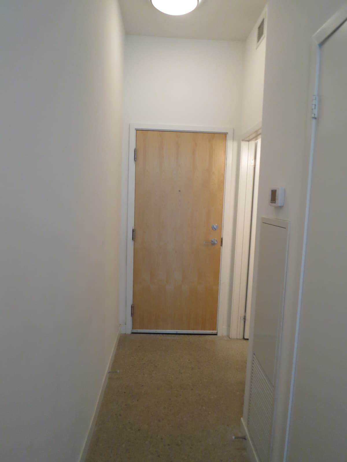 510 King St E - 413 - Photo 12