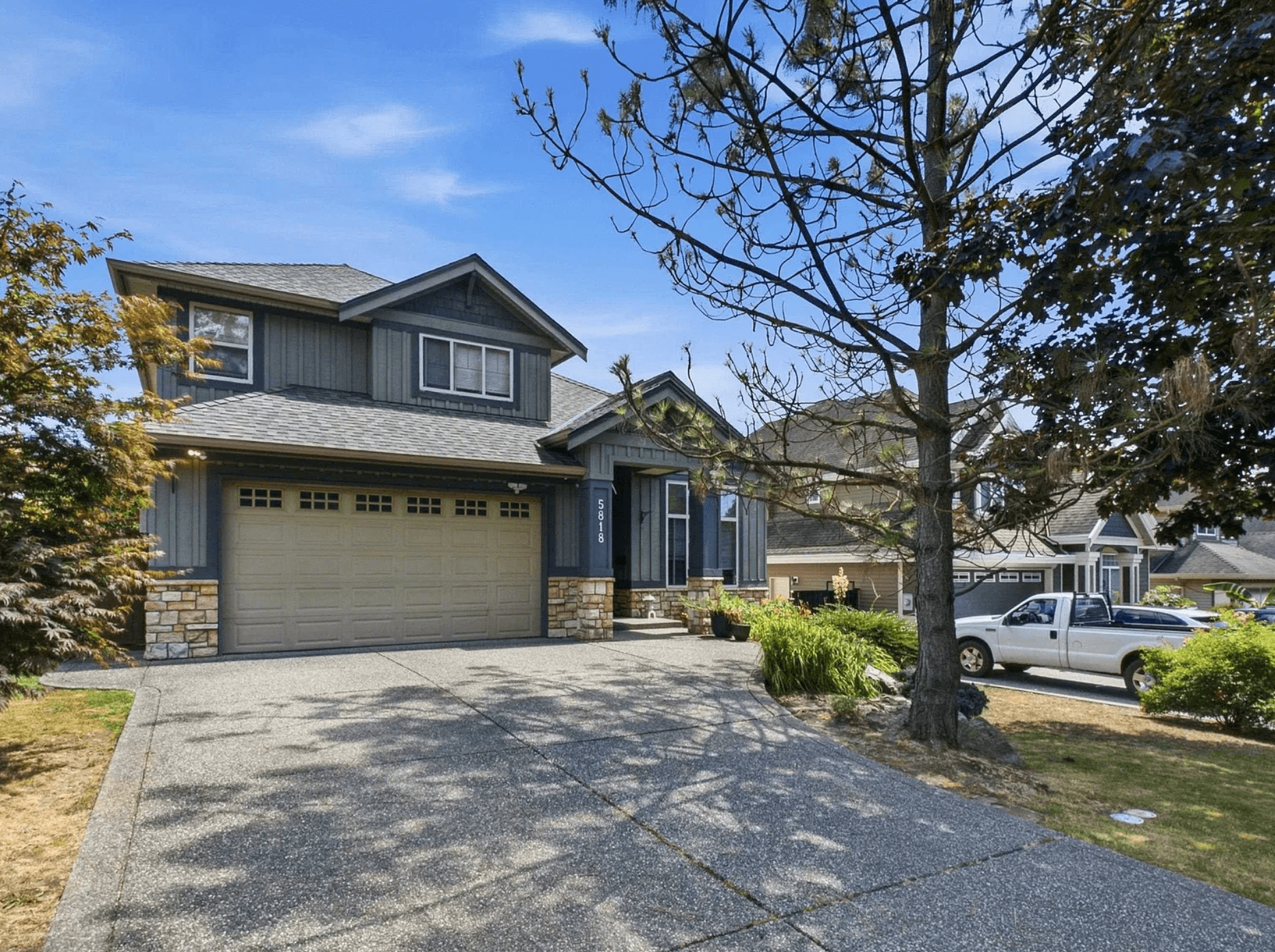 House 581 - Photo 3