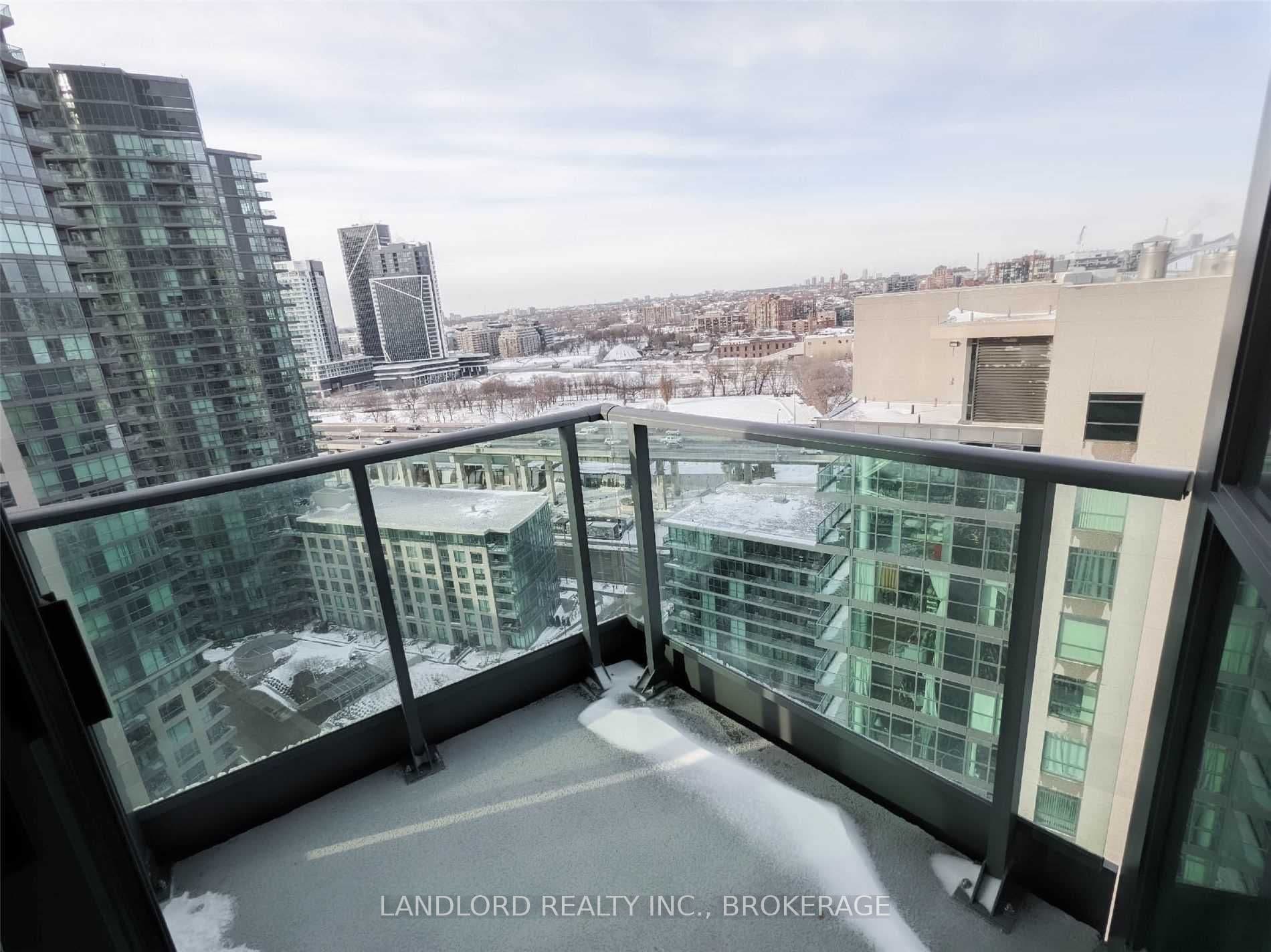 215 Fort York Blvd - 1910 - Photo 15