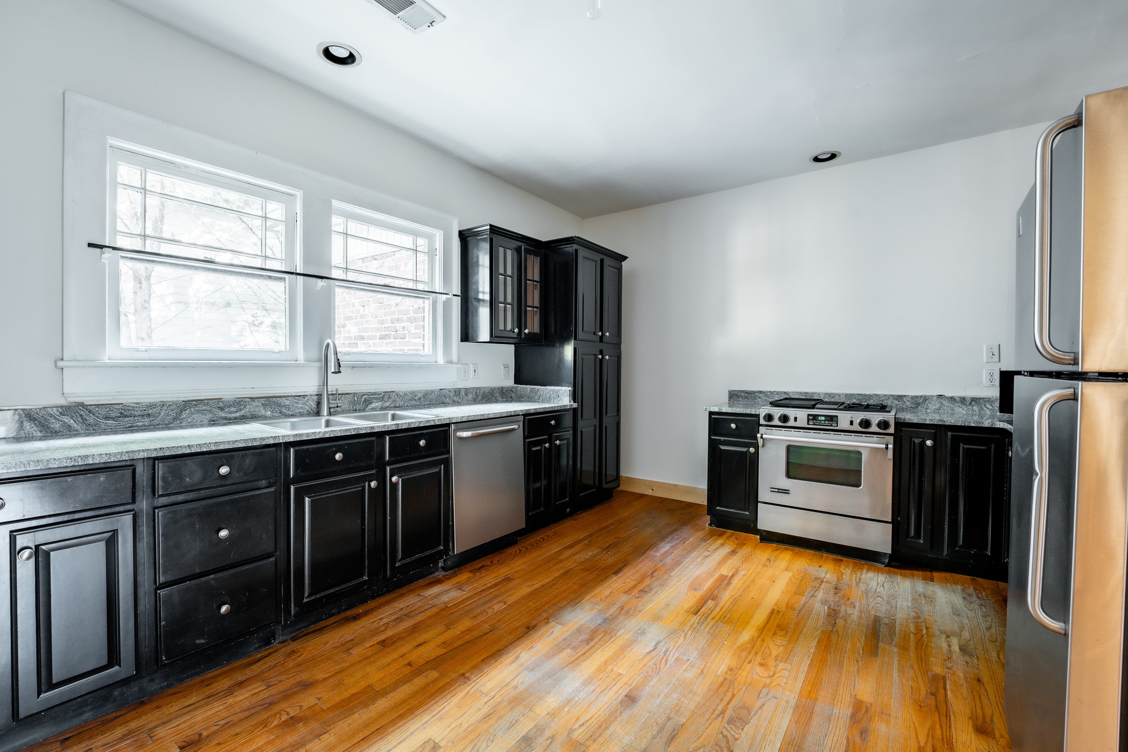195 Flora - Photo 12