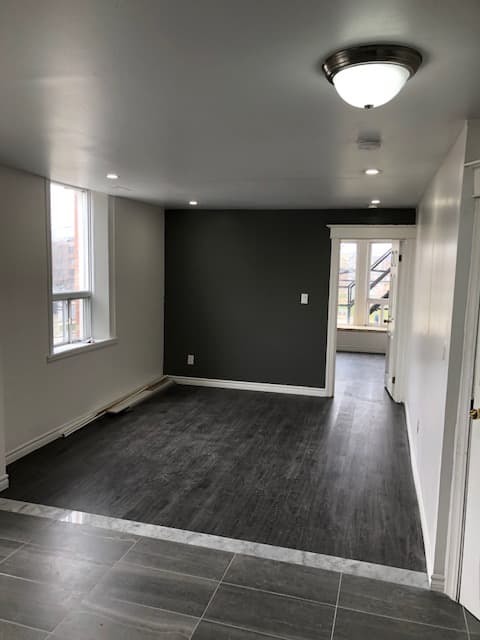 Recently Updated 2 Bedroom - 8 Locke St N - Photo 6