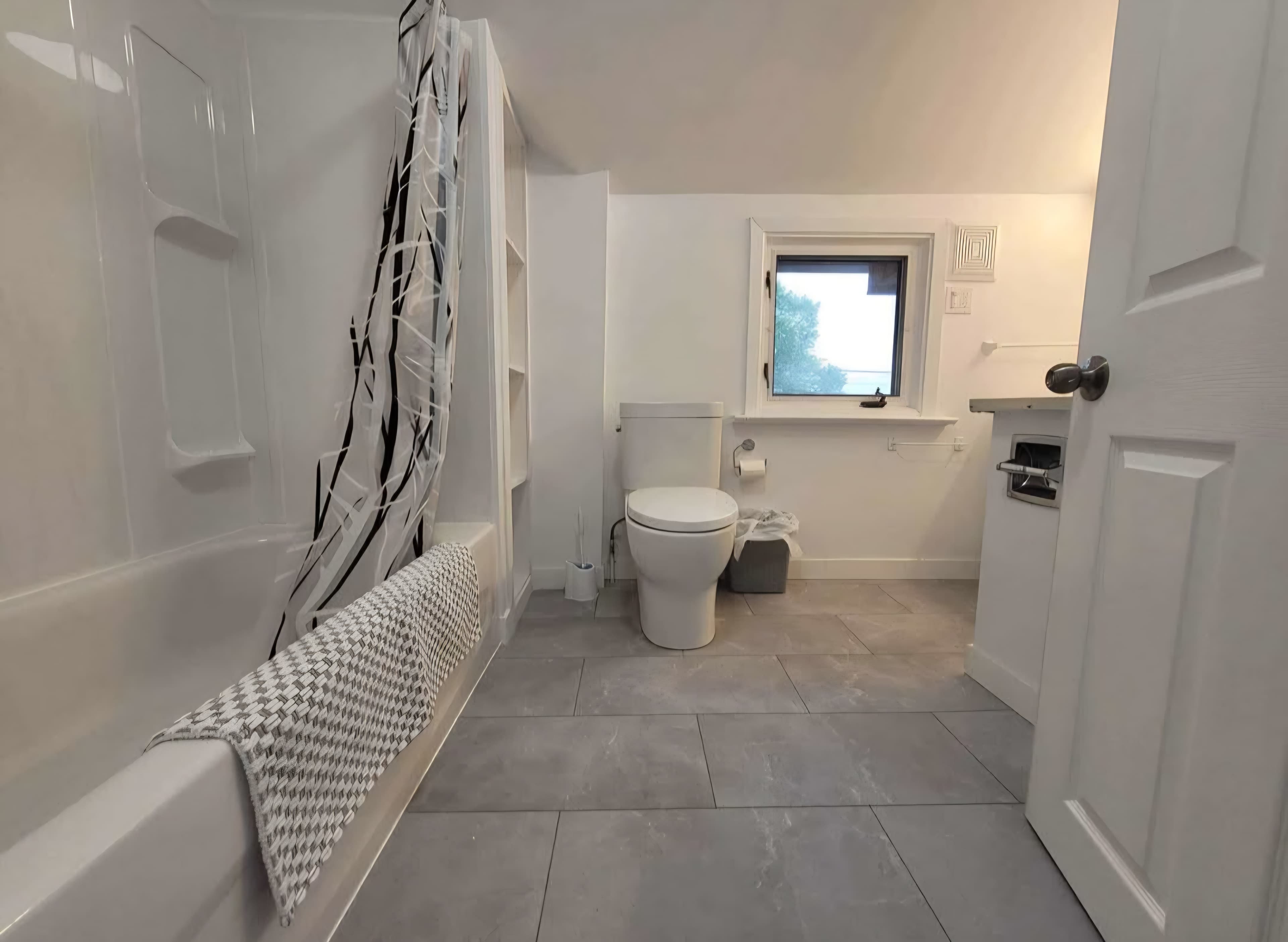 Room 7 - 62 Ontario St - Photo 3