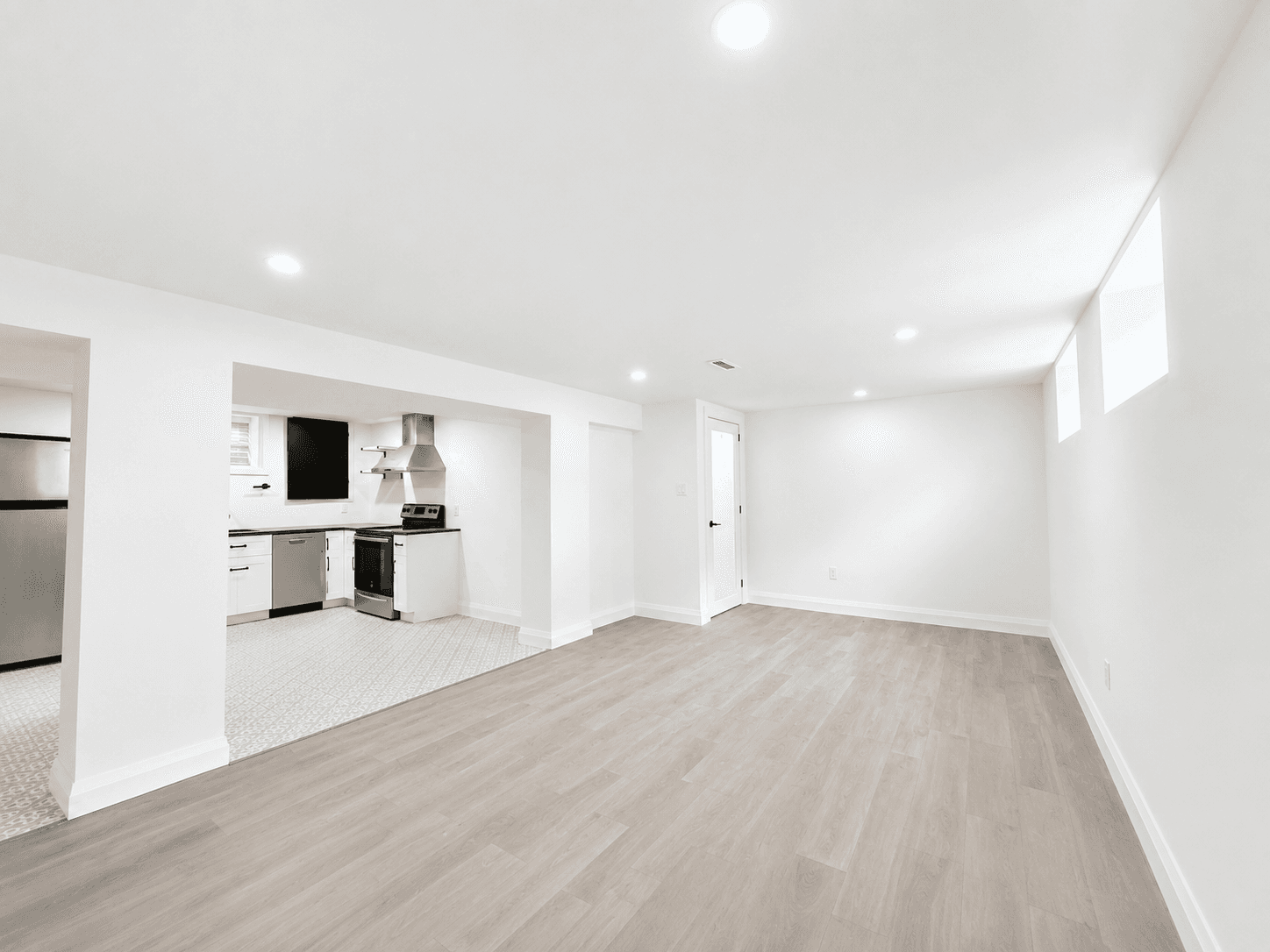 908 Fennell Ave - Basement - Photo 5