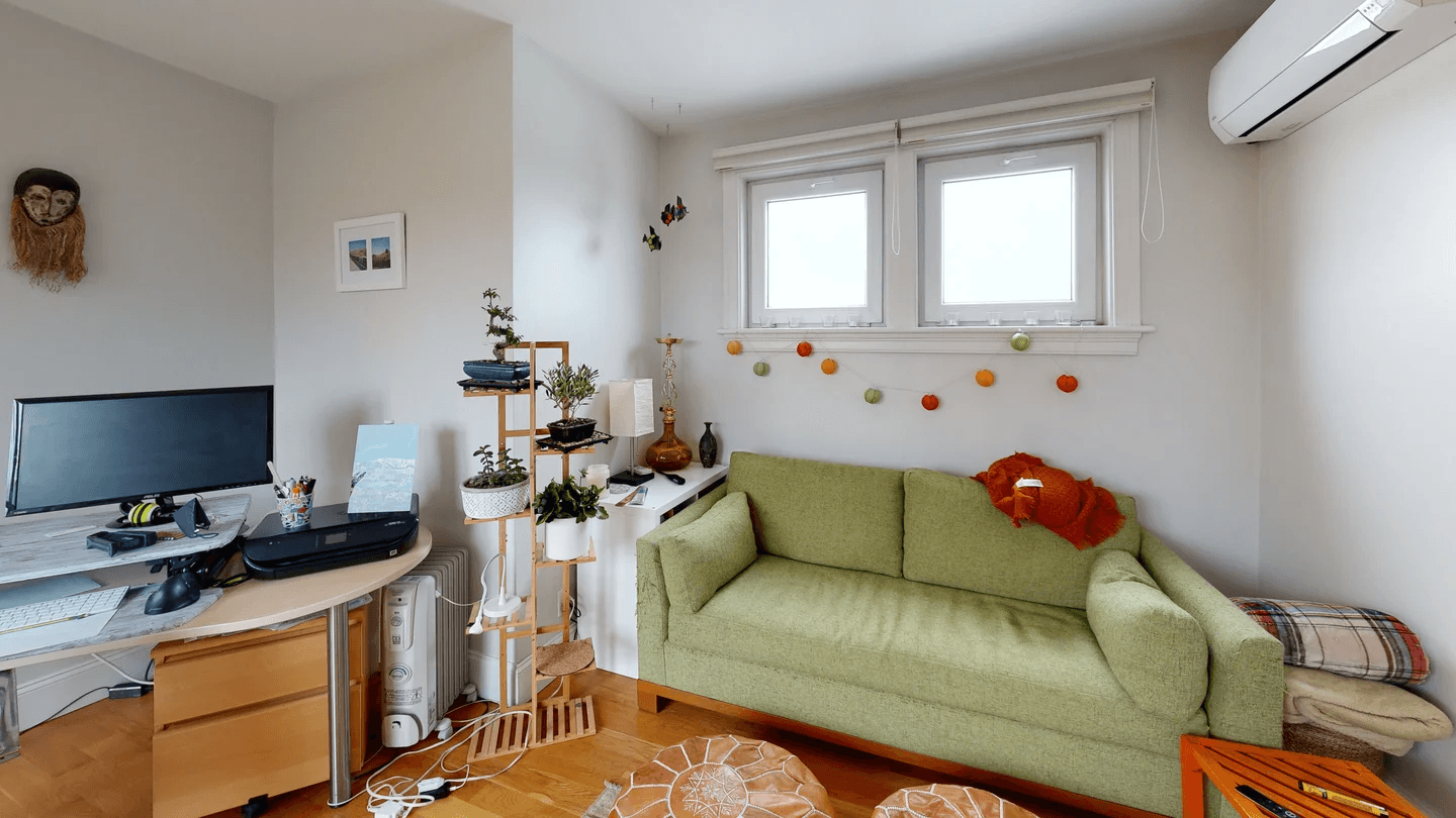 168 Hampshire - Photo 5